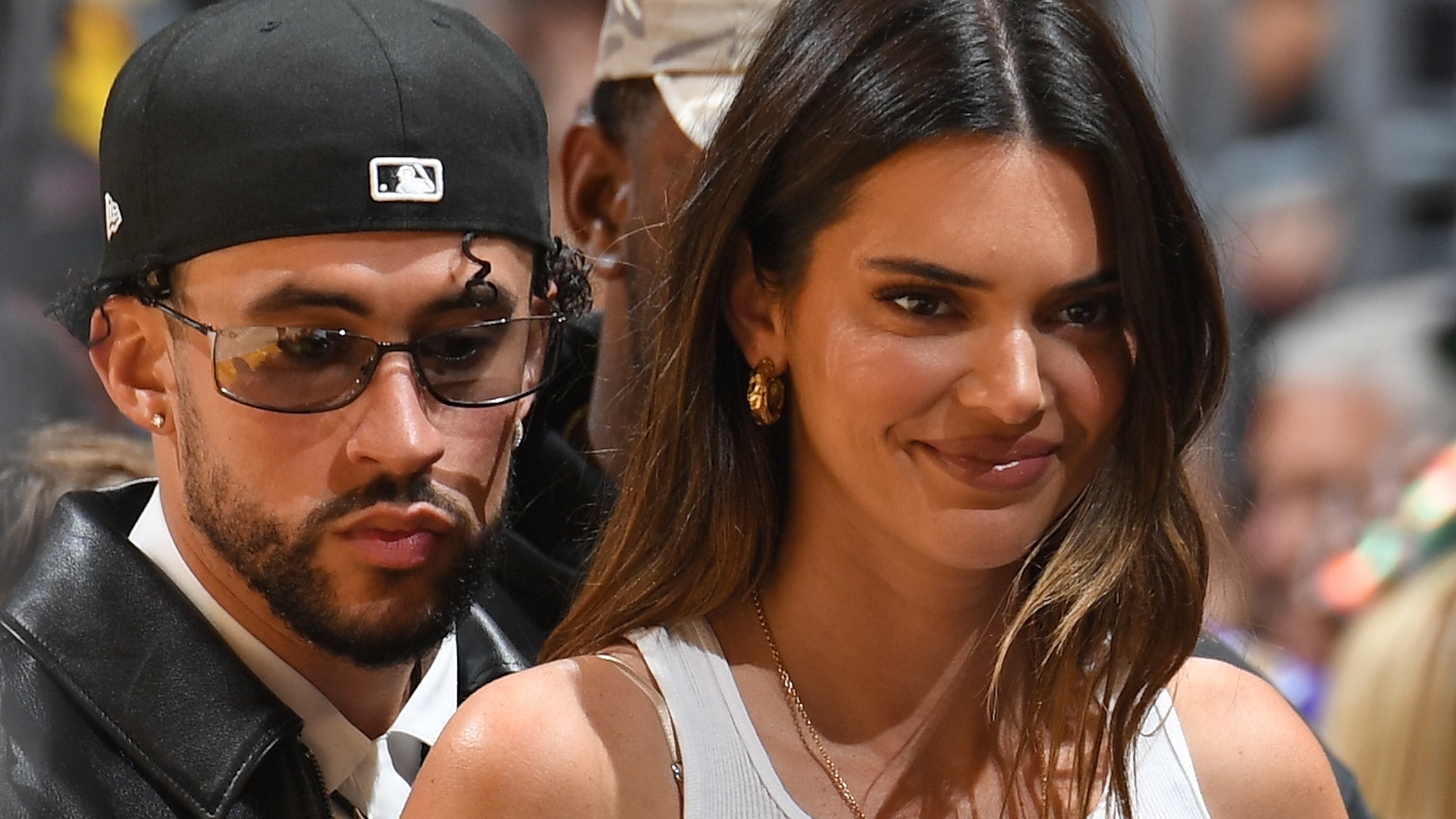 Bad Bunny and Eladio Carrion go to the Lakers game