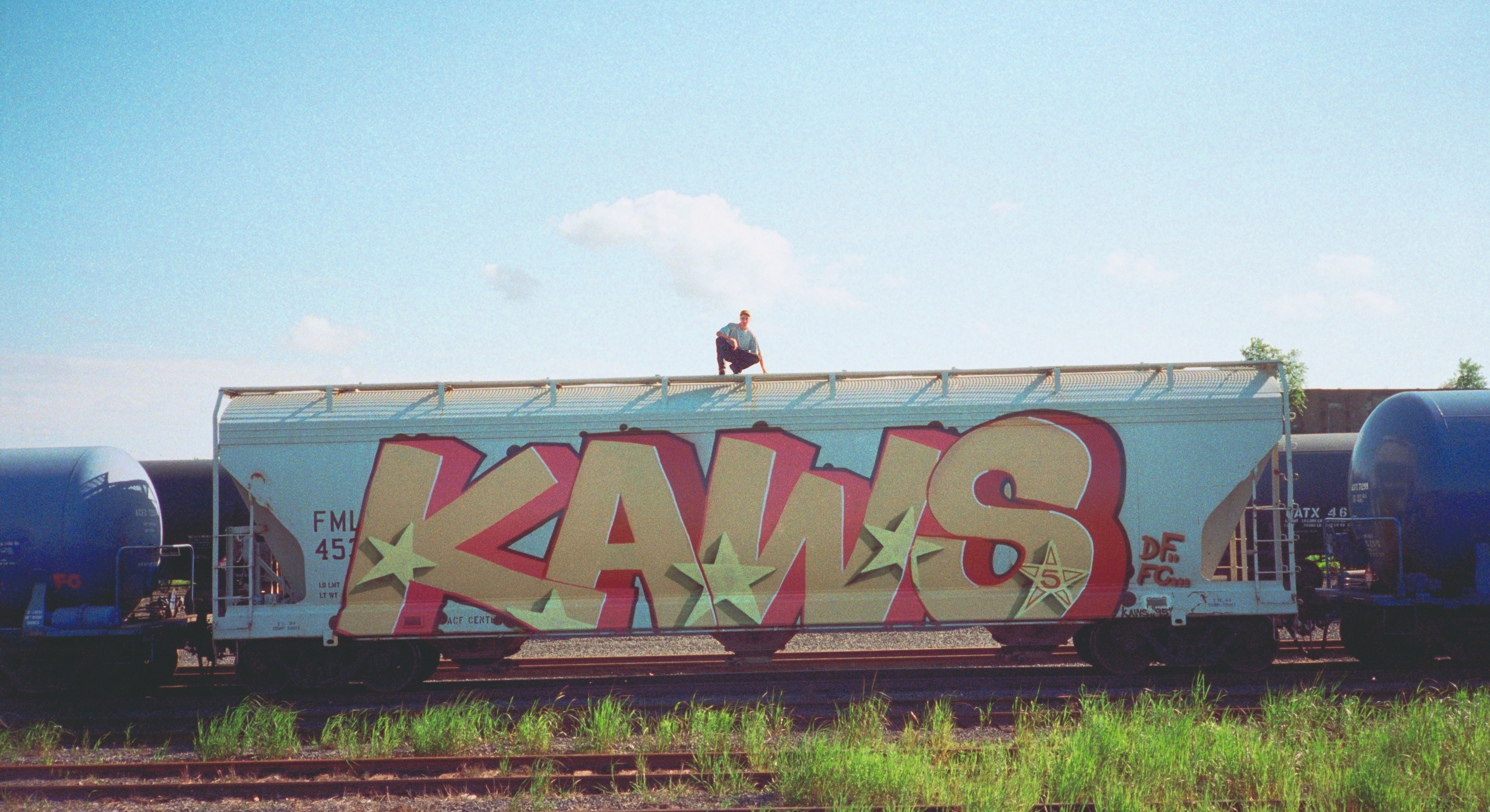 kaws graffiti train