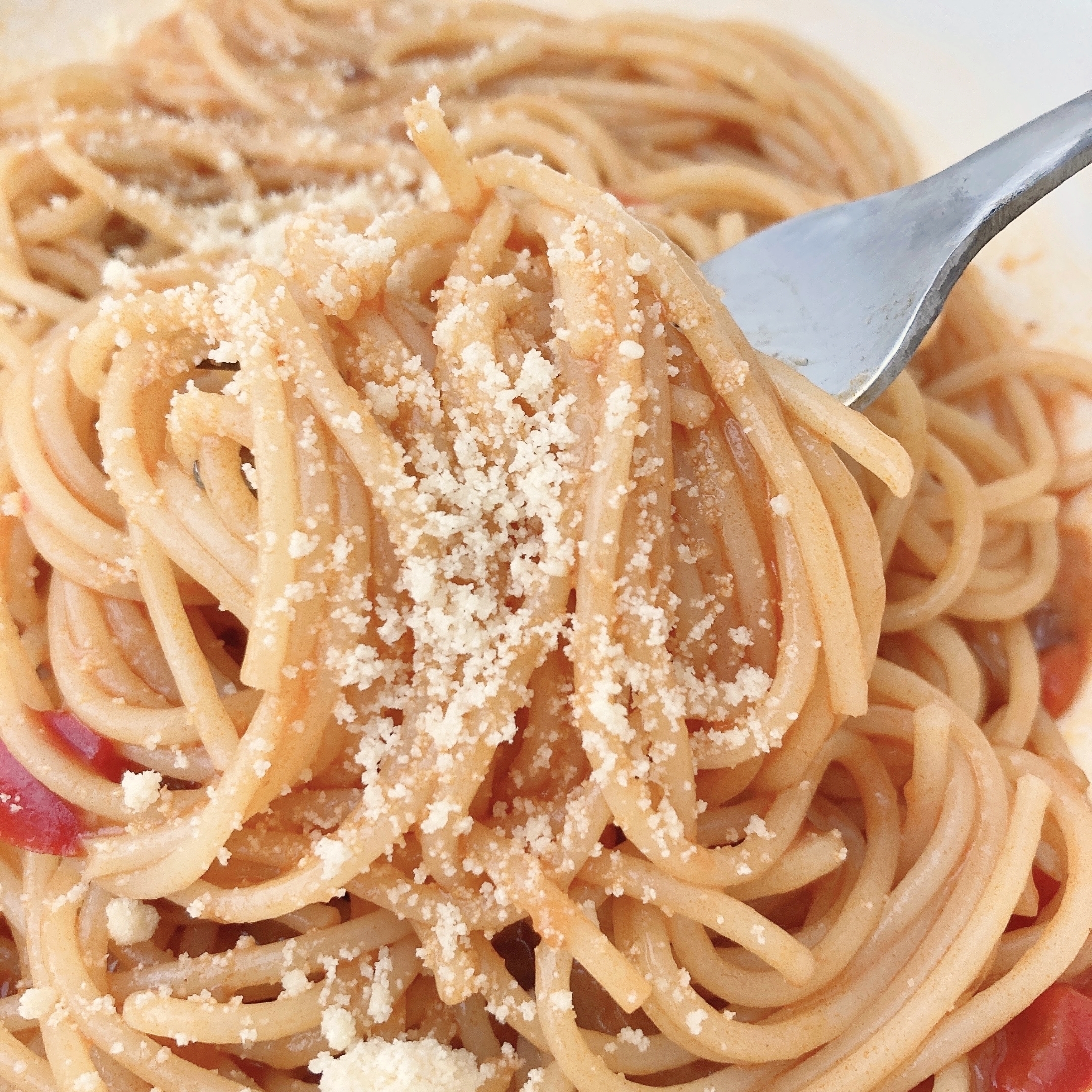 無印良品のオススメのレトルト食品「素材を生かしたパスタソース 炒め玉ねぎとベーコンのナポリタン」