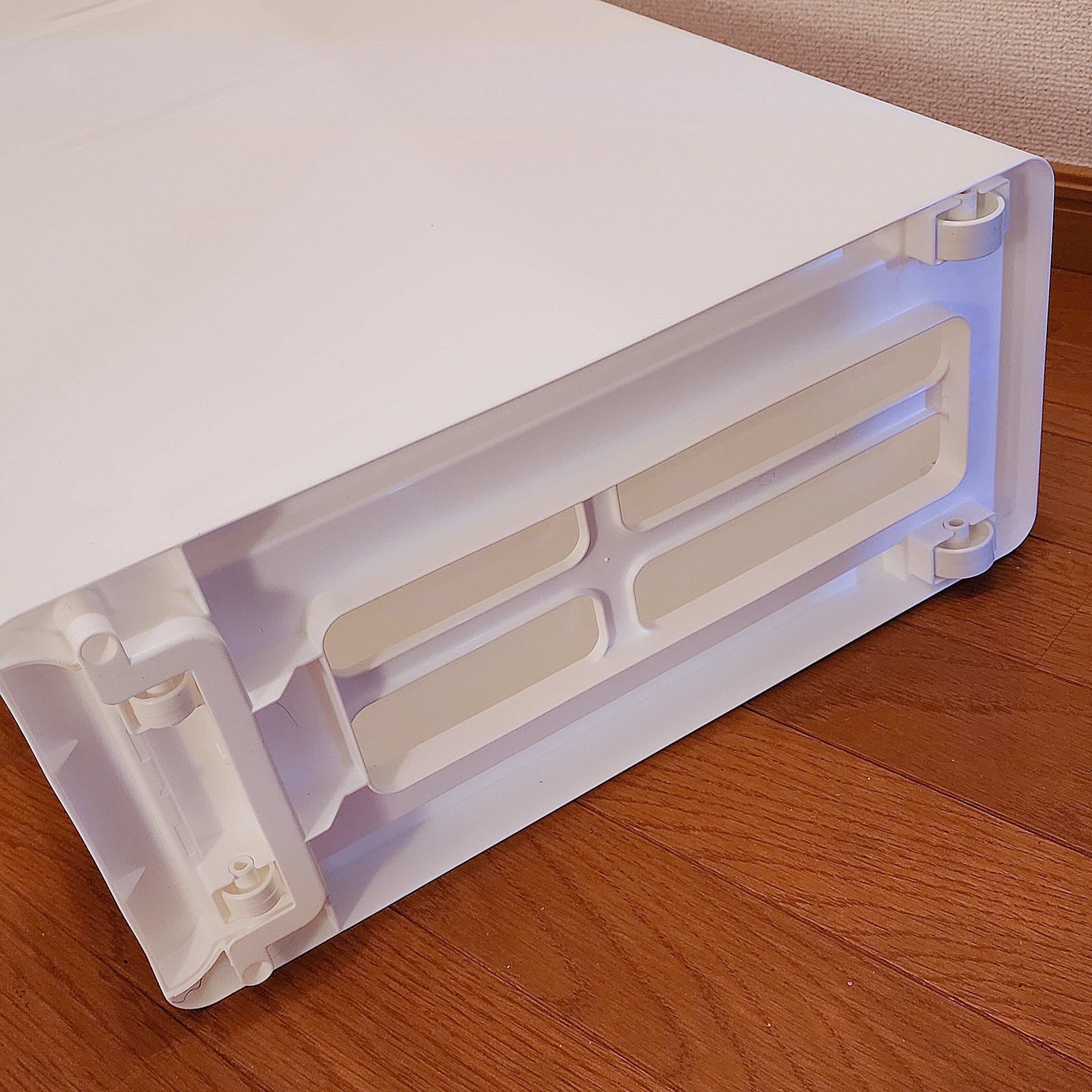 ニトリのおすすめ収納「中身が判別しやすい スリムストッカー 3段(マルチ分割)」