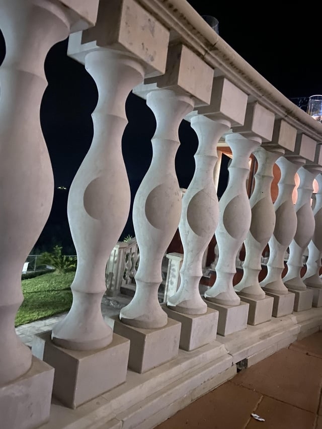 shadows on the columns make it looks like bigger bites were taken from the middle