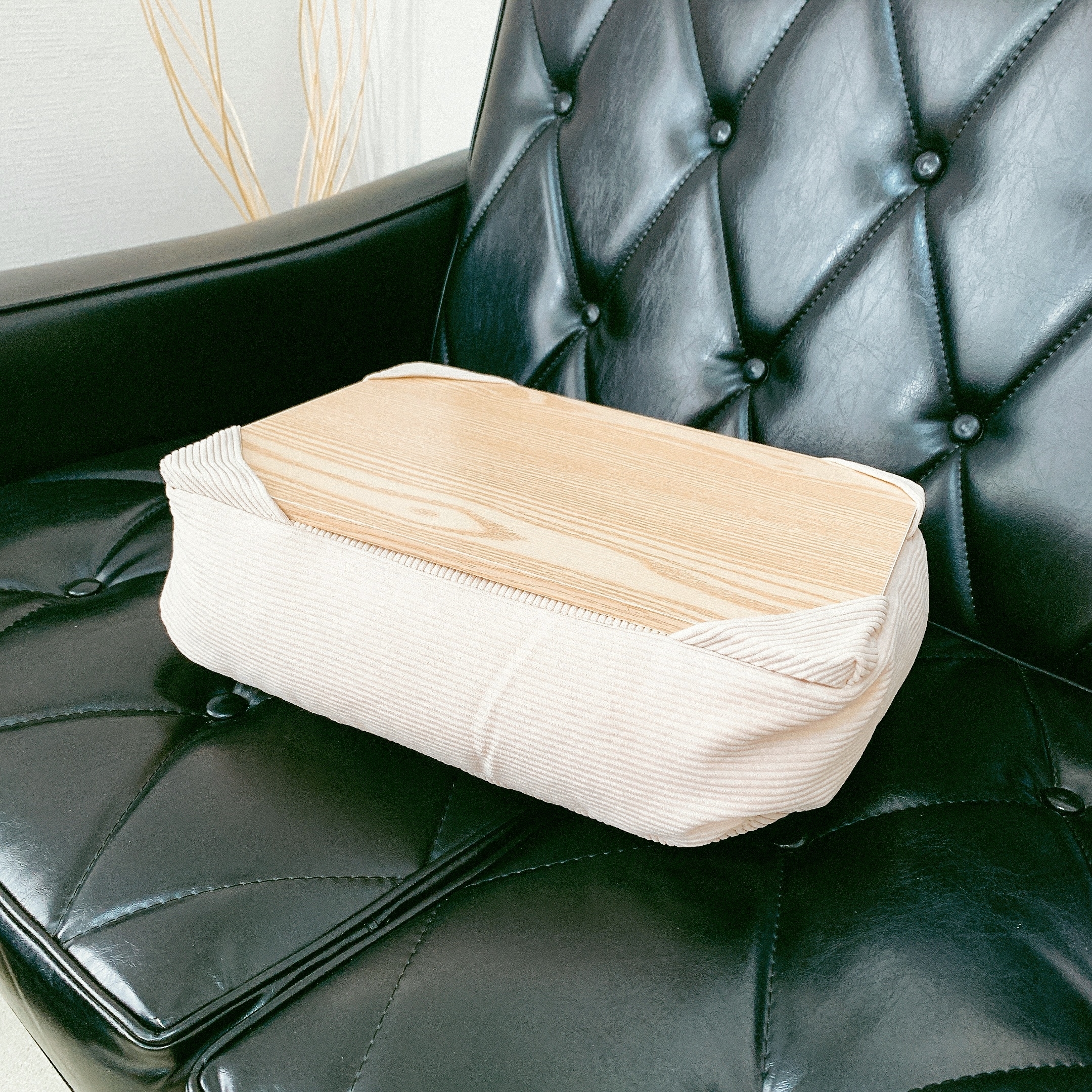 3COINS(スリーコインズ)のおすすめの便利グッズ「【cozyroom】テーブルクッション」