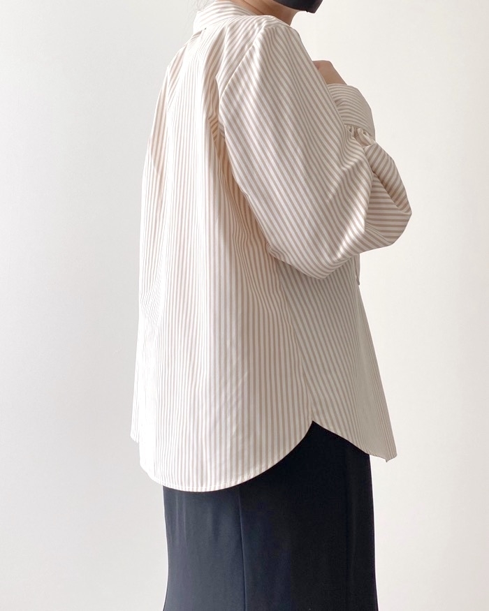 GU(ジーユー)のおすすめトップス「ビッグボウタイブラウス(長袖)(ストライプ)」