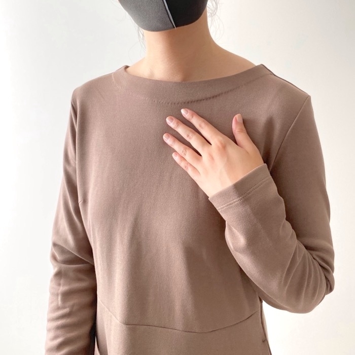 UNIQLO（ユニクロ）のおすすめワンピース「ポンチフレアワンピース（長袖・標準丈・111.5～122cm）」