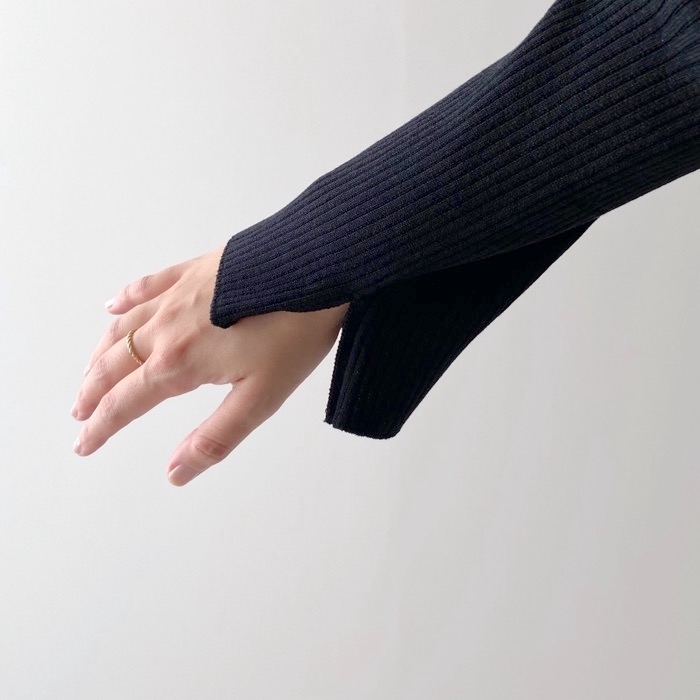 GUのオススメの商品「リブニットワンピース（長袖）Q+E」