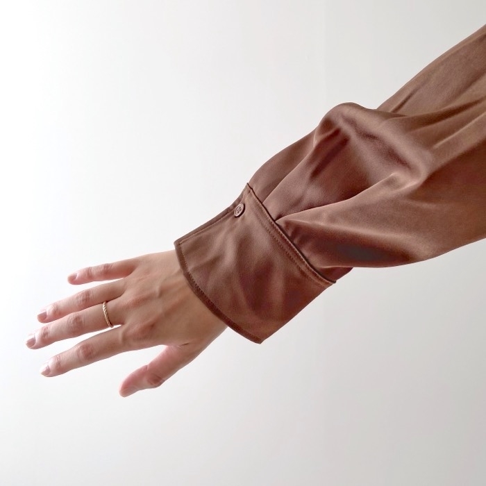 GUのオススメの商品「サテンオーバーサイズシャツ(長袖)」