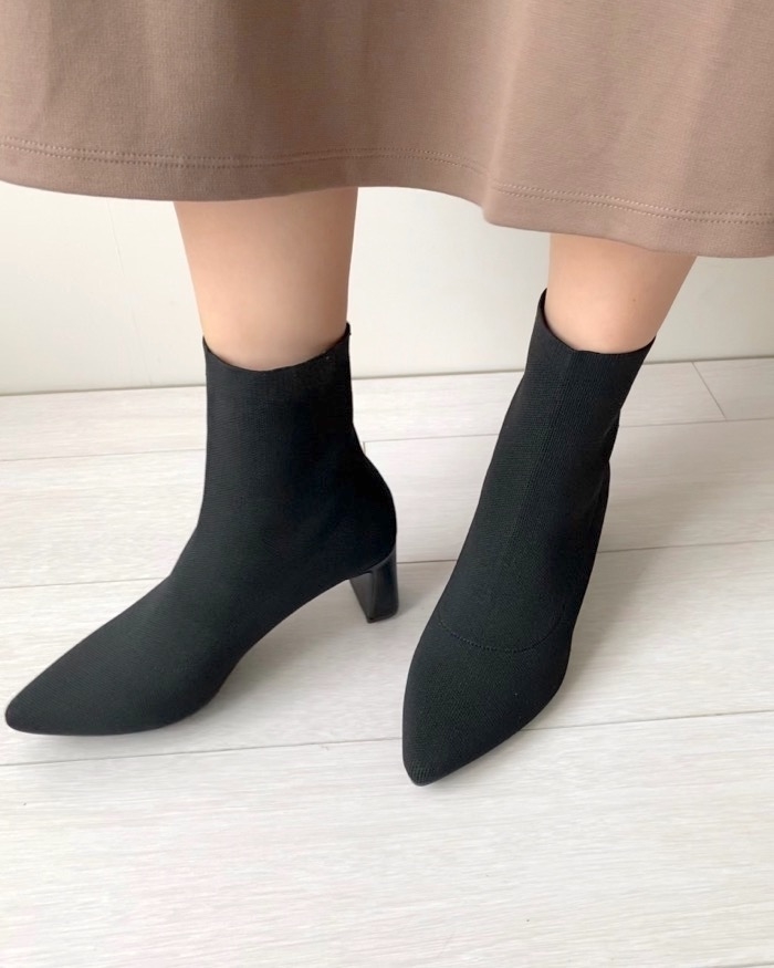GU(ジーユー)のおすすめアイテム「ポインテッドニットブーツ+E」