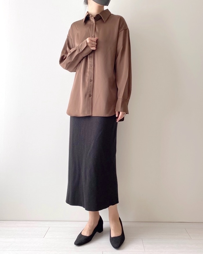 GUのオススメの商品「サテンオーバーサイズシャツ(長袖)」