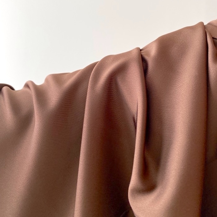 GUのオススメの商品「サテンオーバーサイズシャツ(長袖)」