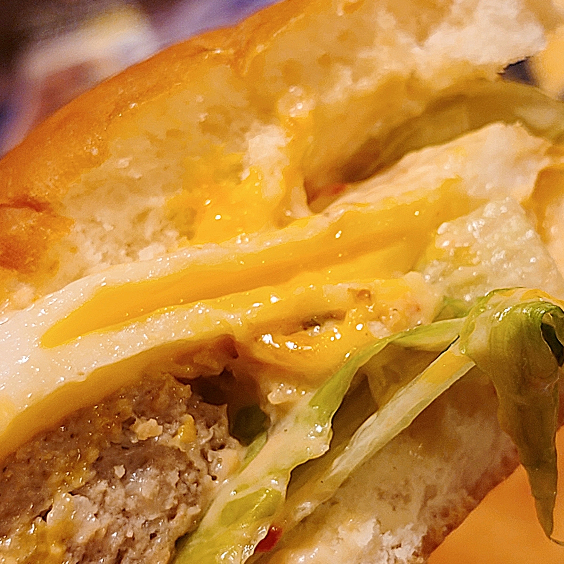 コメダ珈琲店のおすすめフード「お月見フルムーンバーガー」