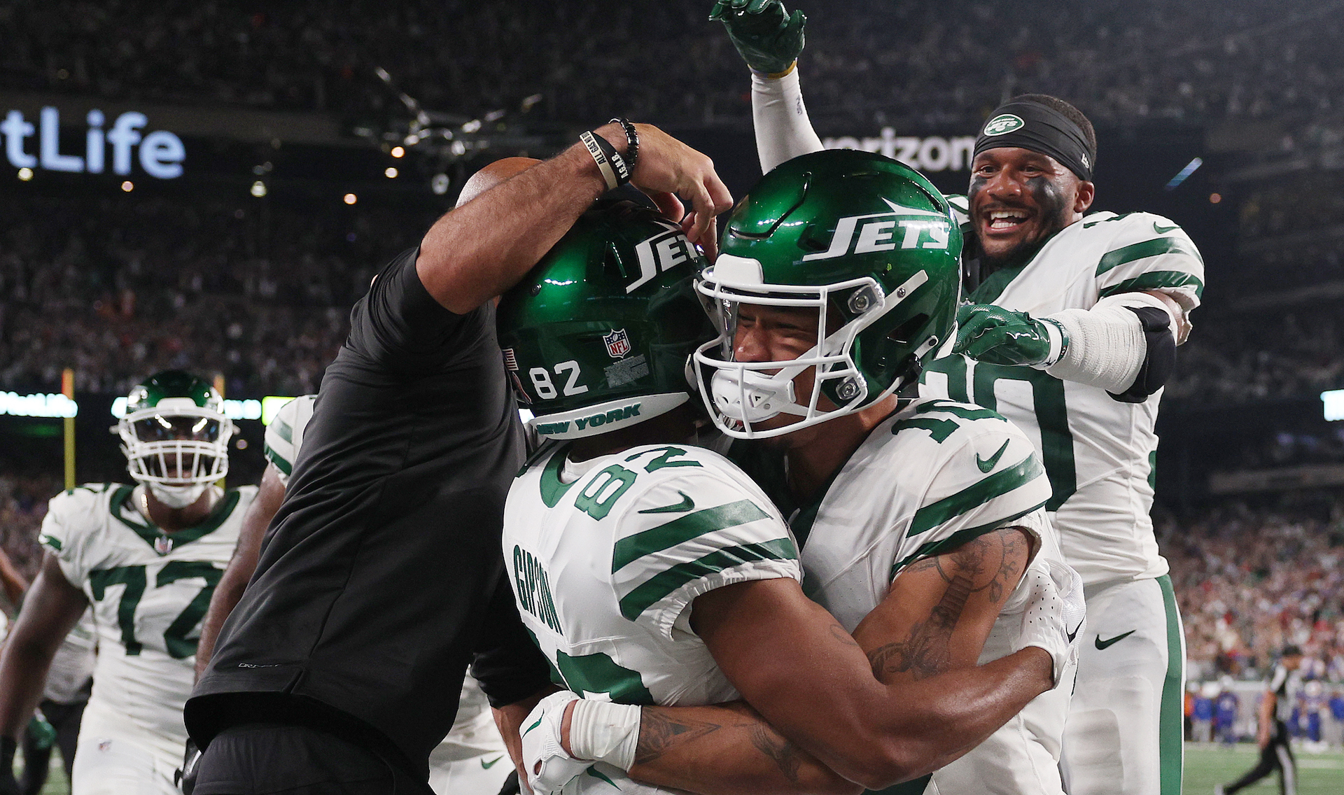 Wisconsin Bar Patrons Lost Out on Free Drink Promotion Due to Jets Comeback  Win