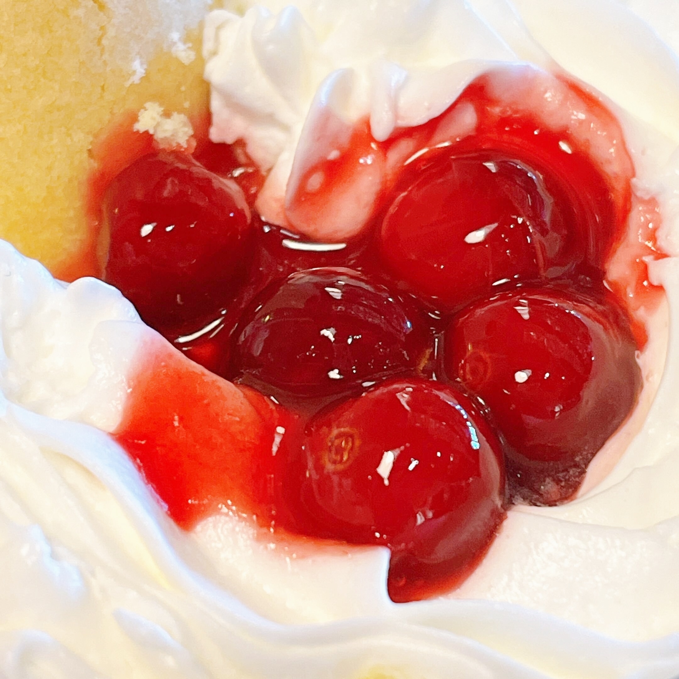 IKEA(イケア)のオススメの期間限定メニュー「ゾンビのグラススイーツ」