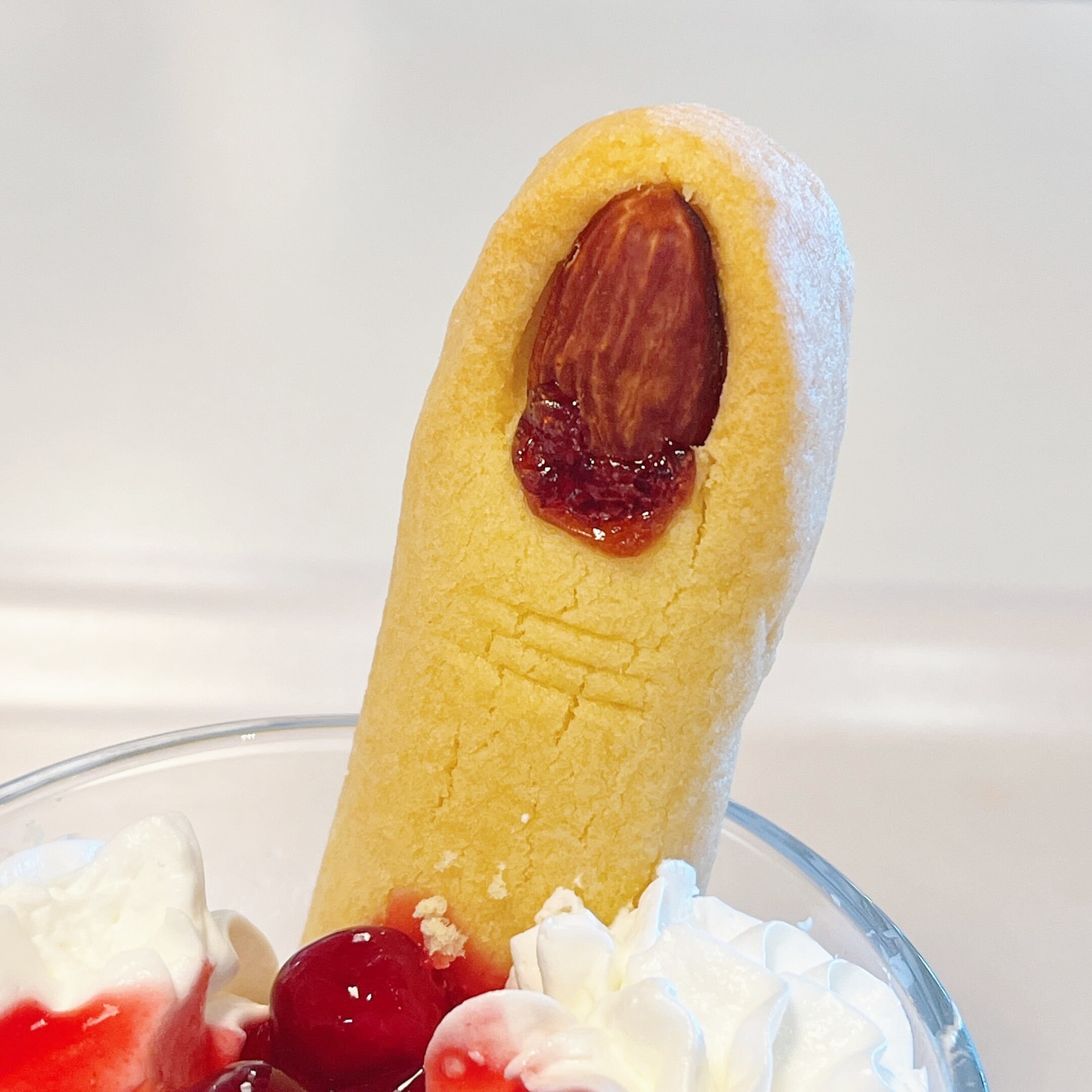 IKEA(イケア)のオススメの期間限定メニュー「ゾンビのグラススイーツ」