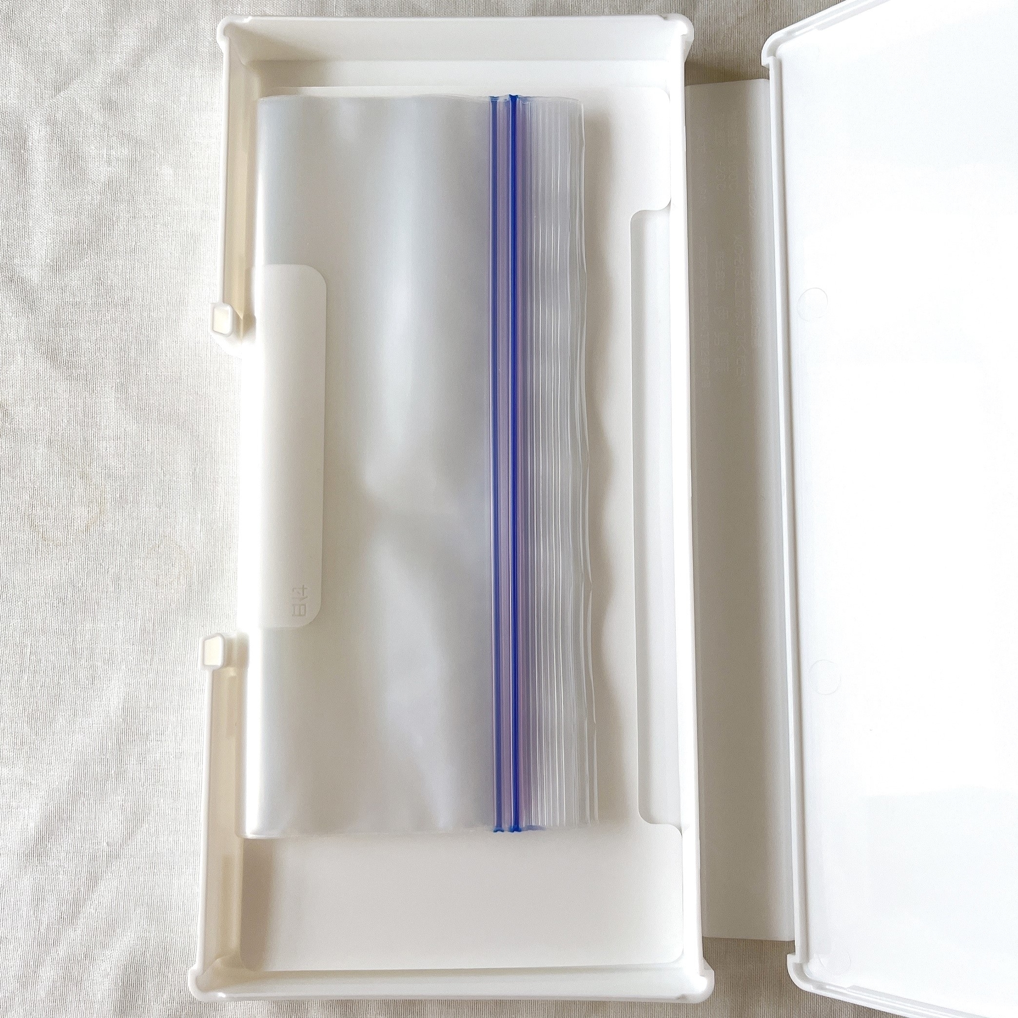 ニトリのオススメの商品「磁石でくっつくゴミ袋&保存袋ホルダー(S K131)」