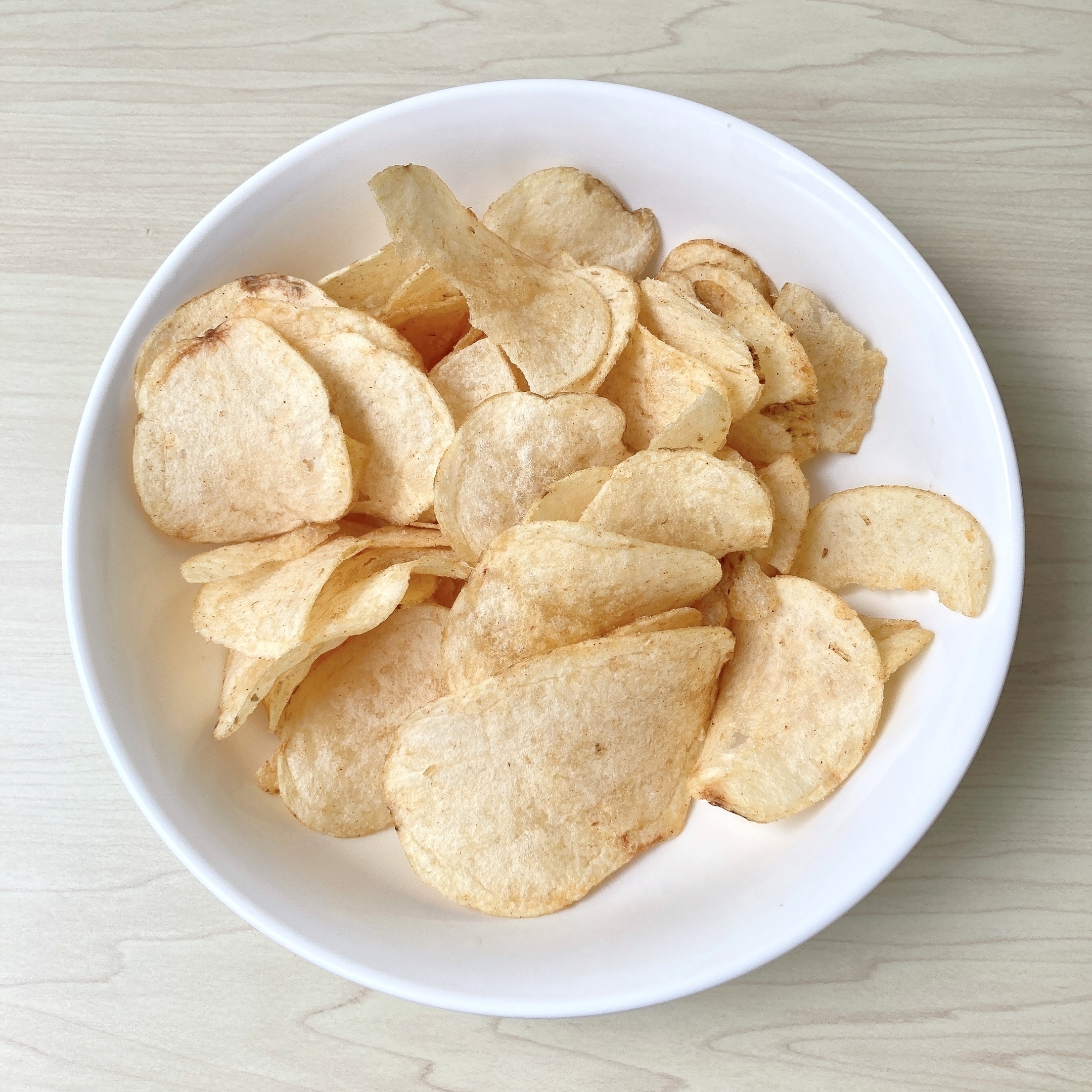 SEIYU（西友）のオススメのスナック「ポテトチップス 魚介のパエリア味 60g」「ポテトチップス 牡蠣のアヒージョ味 60g」