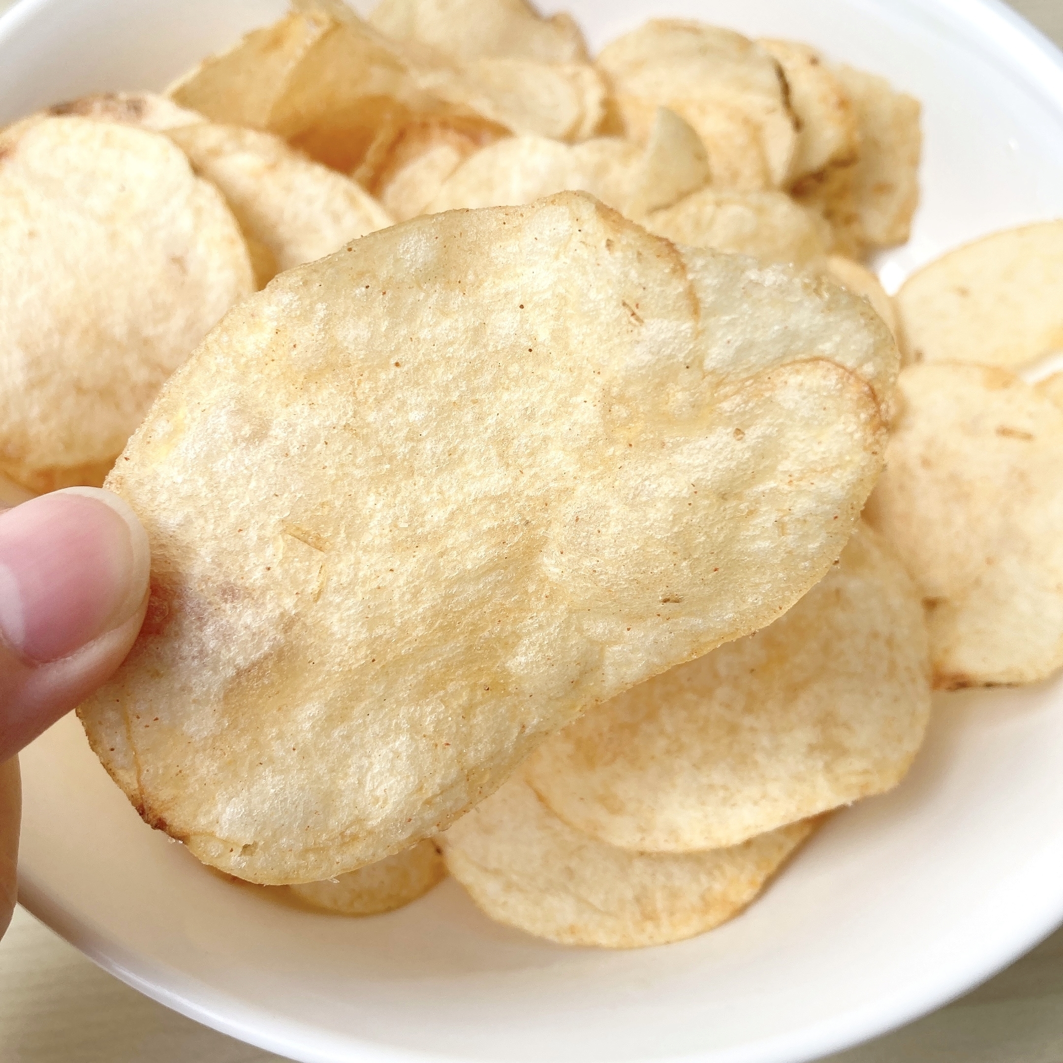 SEIYU(西友)のオススメのスナック「ポテトチップス 魚介のパエリア味 60g」「ポテトチップス 牡蠣のアヒージョ味 60g」