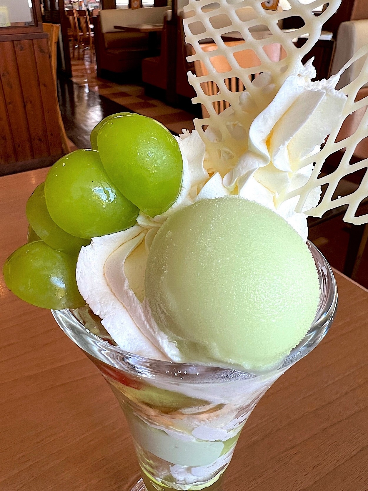 ココスのオススメの商品「シャインマスカットパフェ」