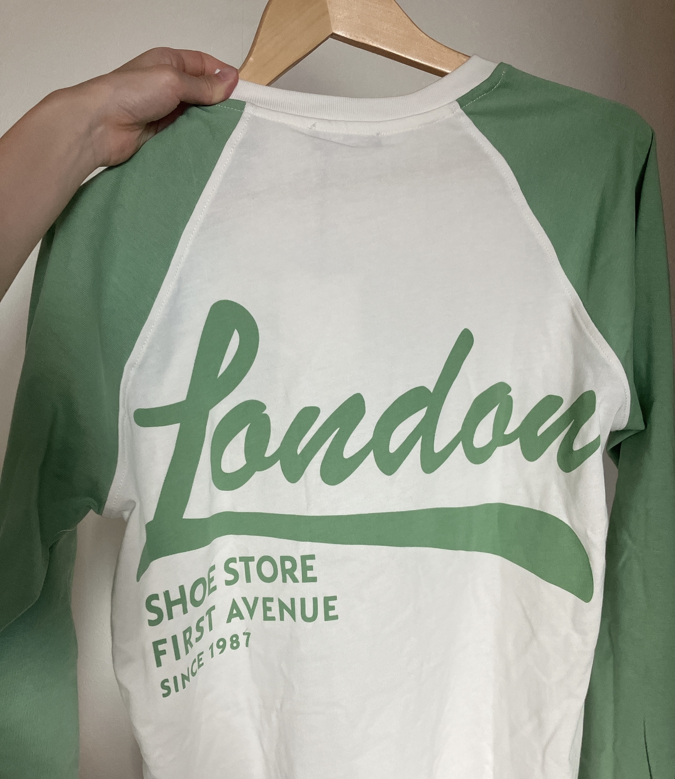 ZARA(ザラ)のおすすめトップス「テキストウォッシュ加工Tシャツ」