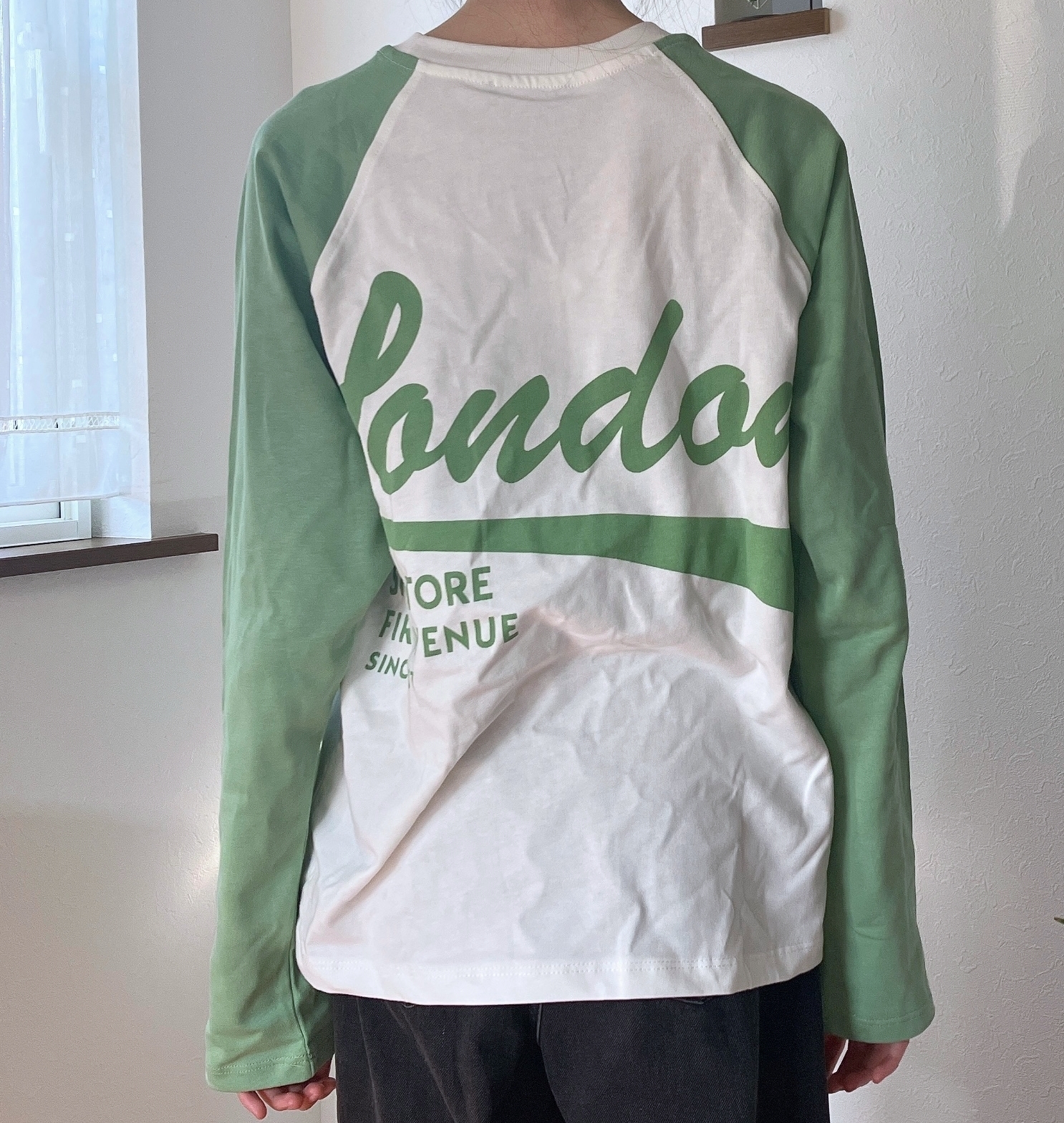 ZARA(ザラ)のおすすめトップス「テキストウォッシュ加工Tシャツ」