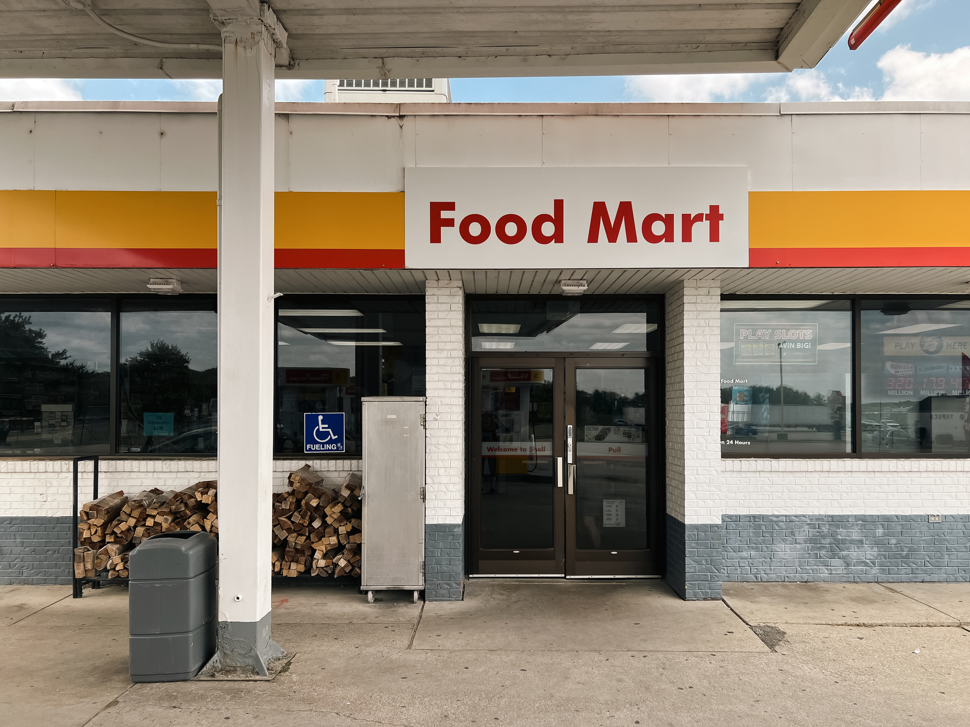&quot;Food Mart&quot; entrance
