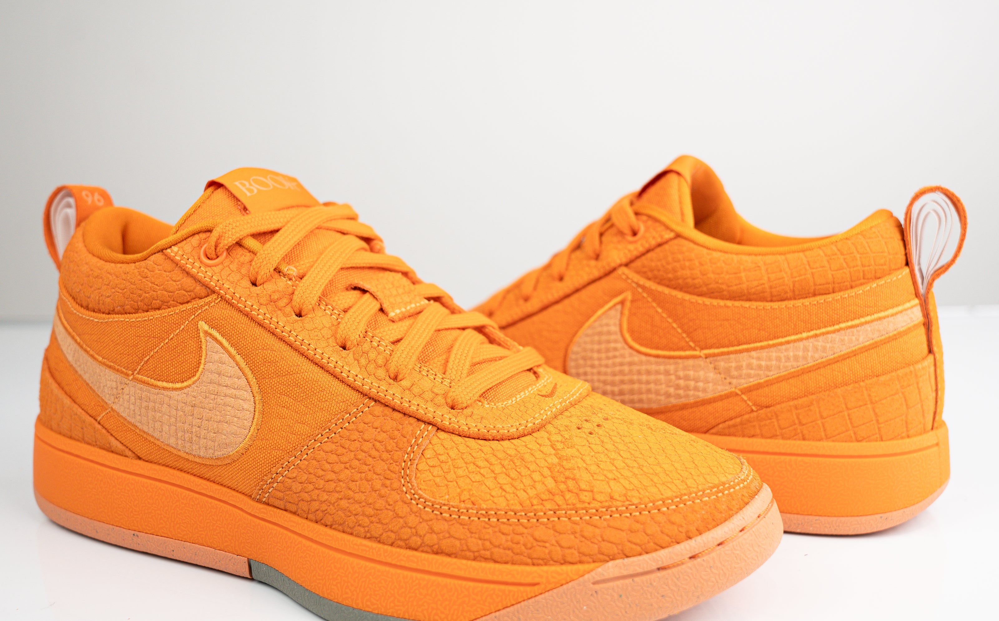Pre-owned Run Away Low Trainers In Orange