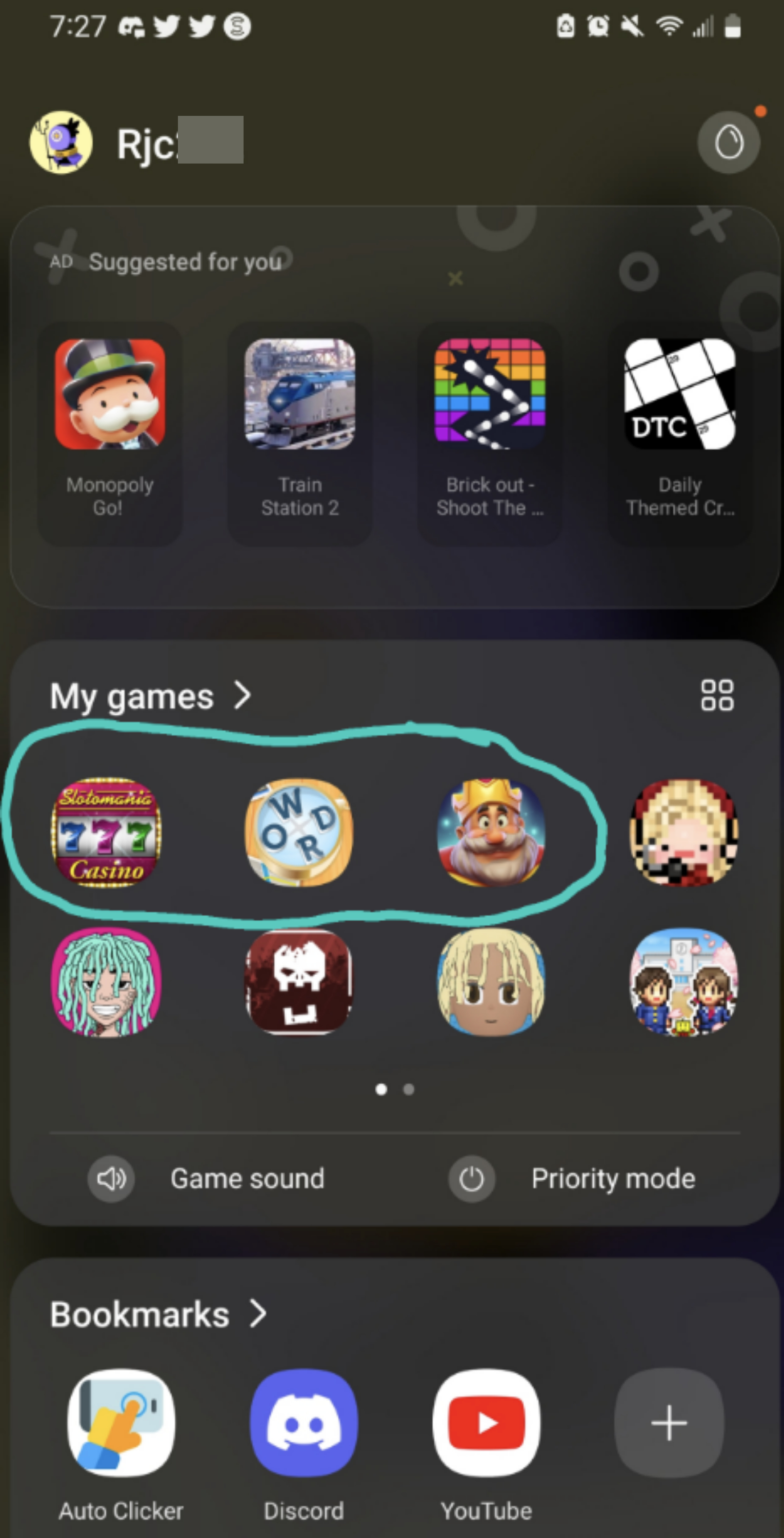 A screenshot of someone&#x27;s homepage with games on their phone