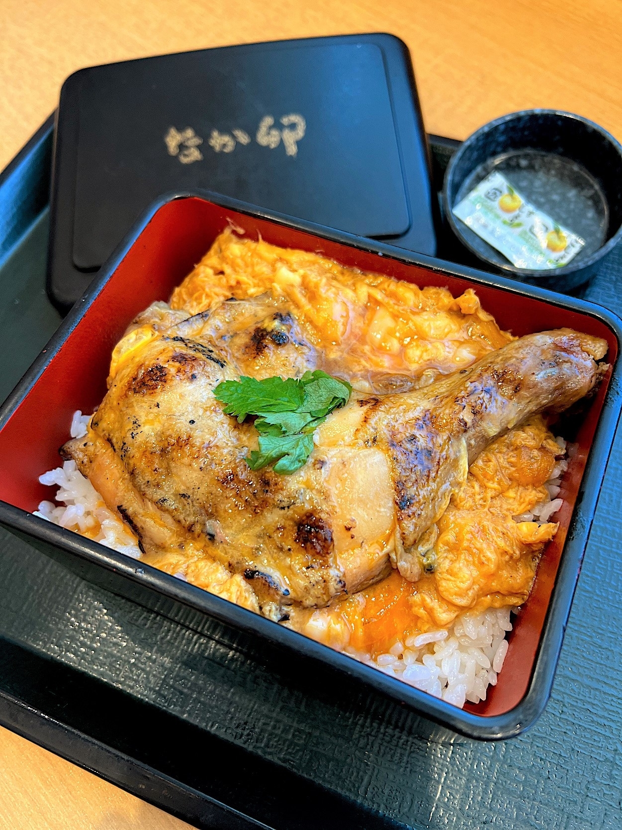 なか卯のオススメの商品「ほろチキ親子重」