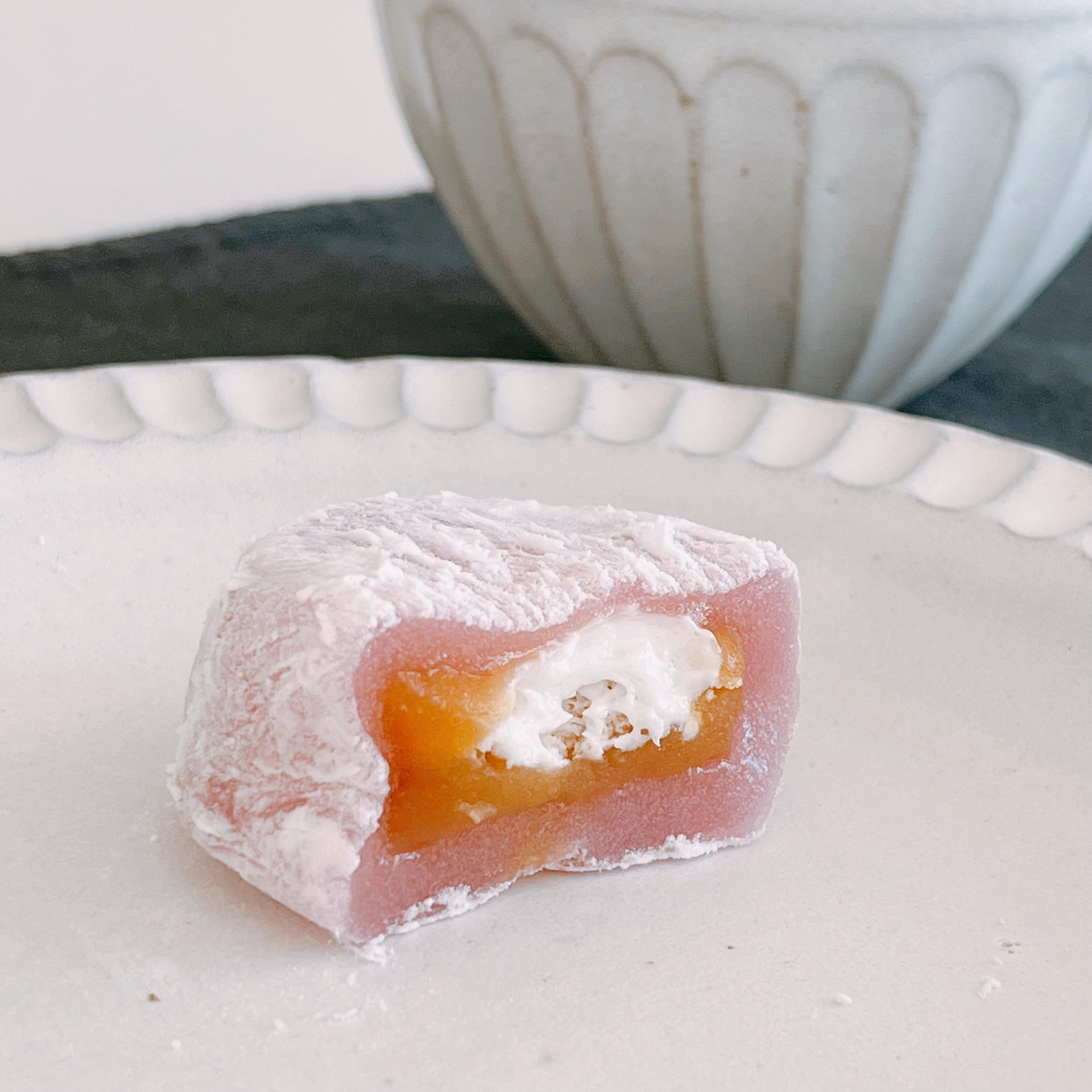 FamilyMart(ファミリーマート)のおすすめ「紅はるかのクリーム大福」