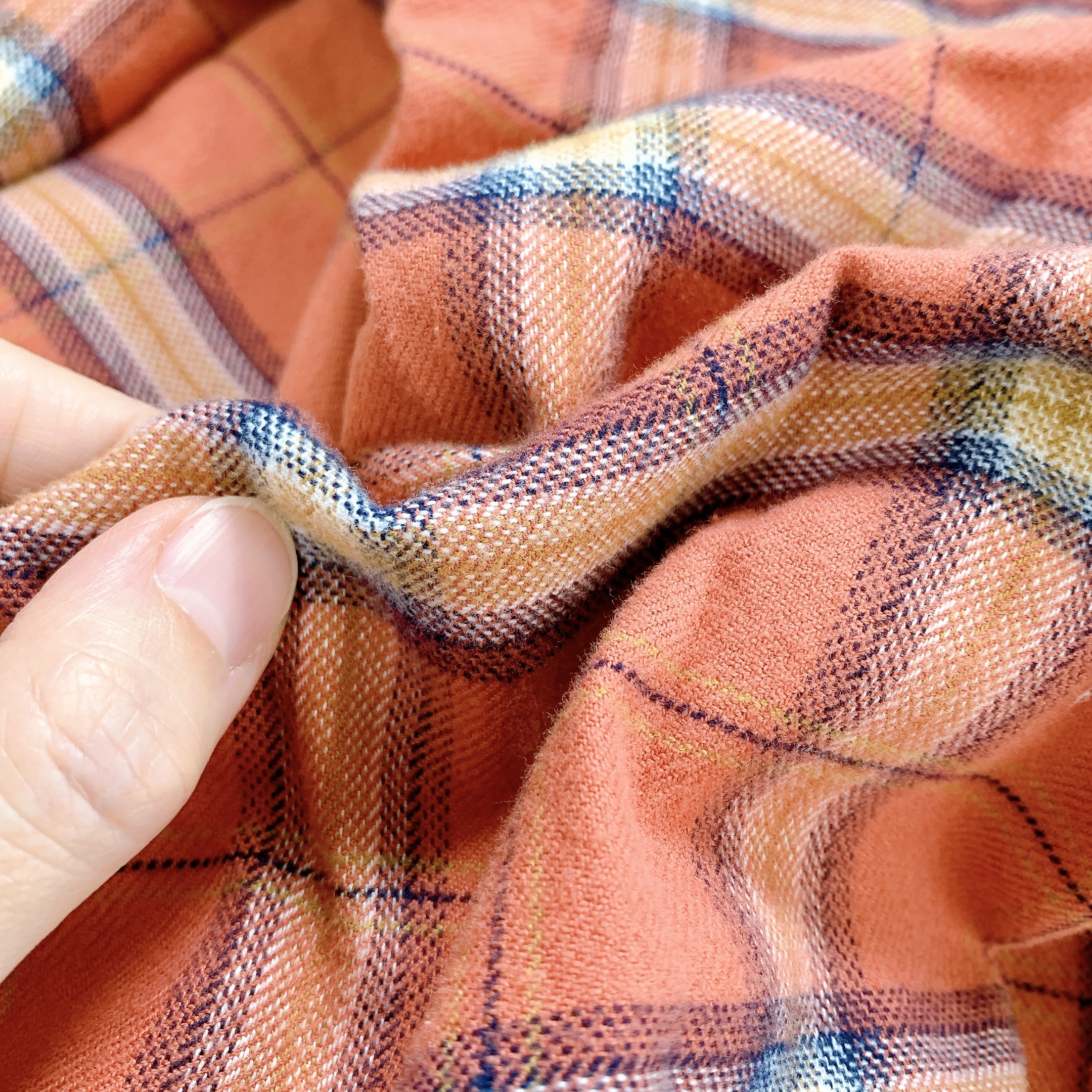 無印良品のおすすめのレディースアイテム「両面起毛フランネルレギュラーカラー長袖シャツ」