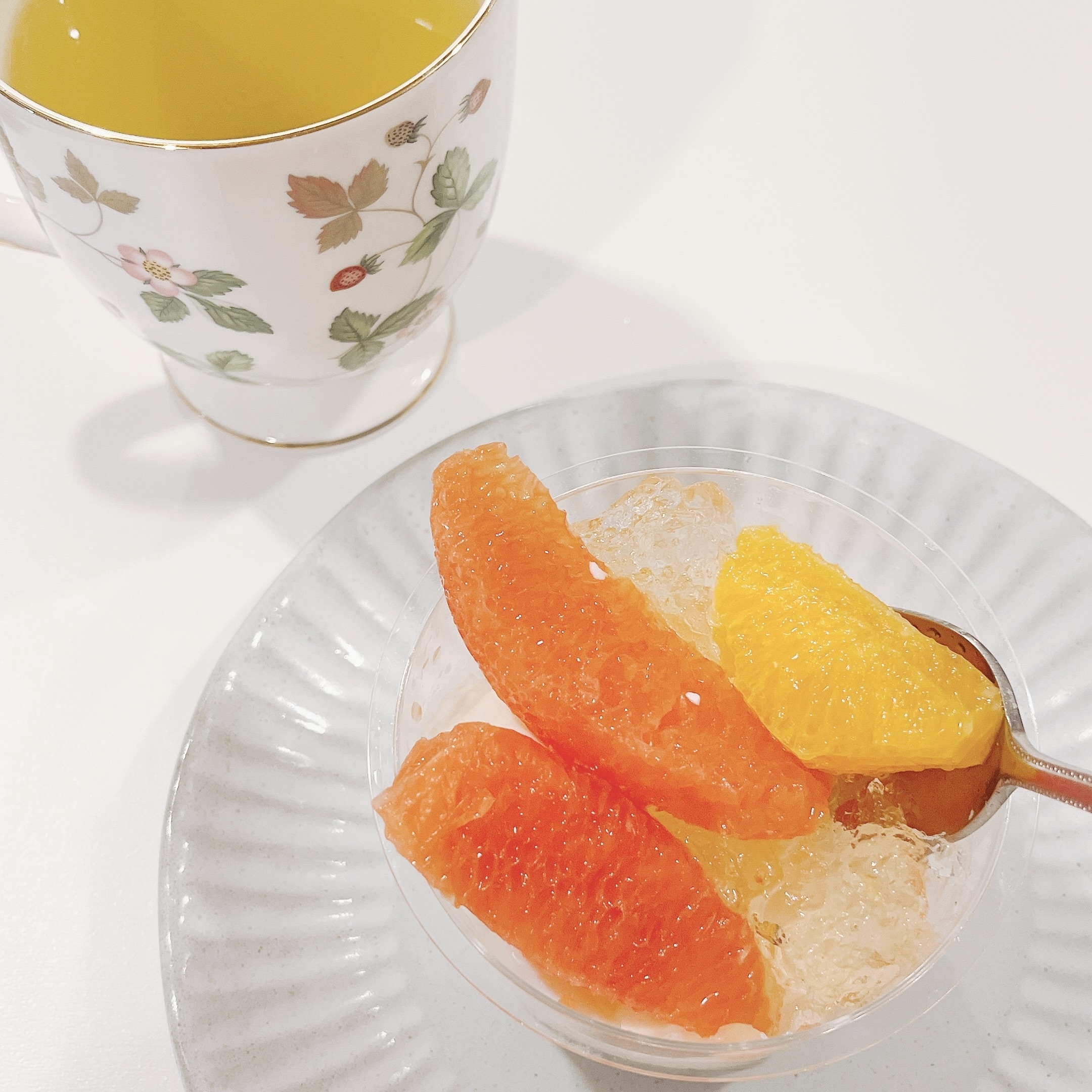成城石井のオススメの商品「フレッシュ柑橘とメロンの杏仁豆腐」