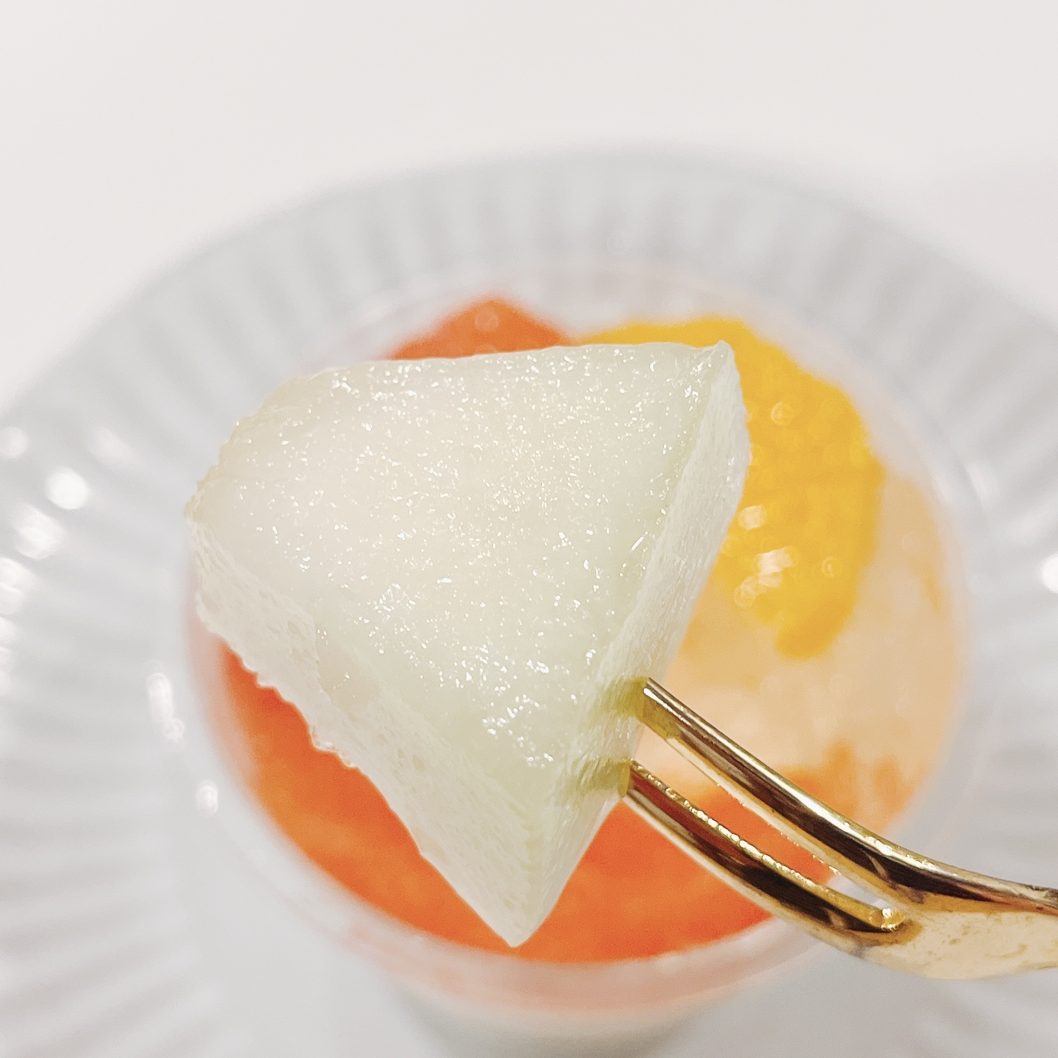 成城石井のオススメの商品「フレッシュ柑橘とメロンの杏仁豆腐」