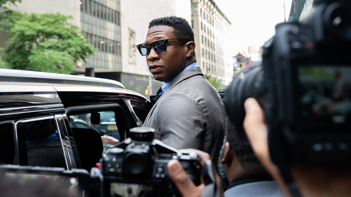 A video of the MCU actor breaking up a fight between two high-school girls surfaced the day ahead of his domestic violence trial.