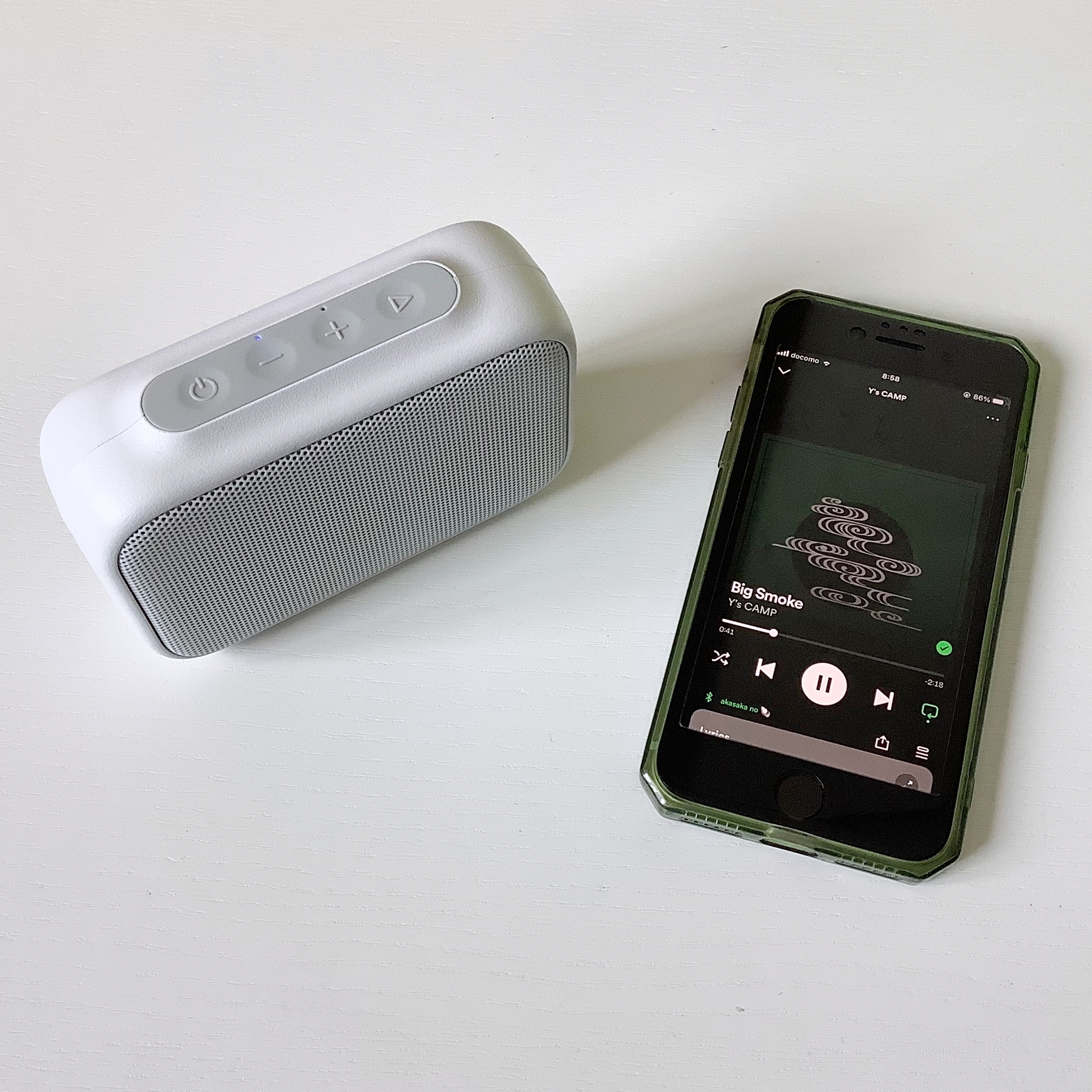 DAISO(ダイソー)のおすすめ音楽機器「ブルートゥーススピーカー(WS001、ホワイト)」