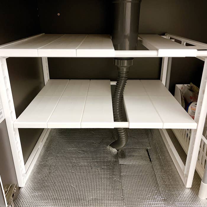 ニトリのオススメの商品「シンク下伸縮ラック（イータ 奥行40cm ホワイト）」