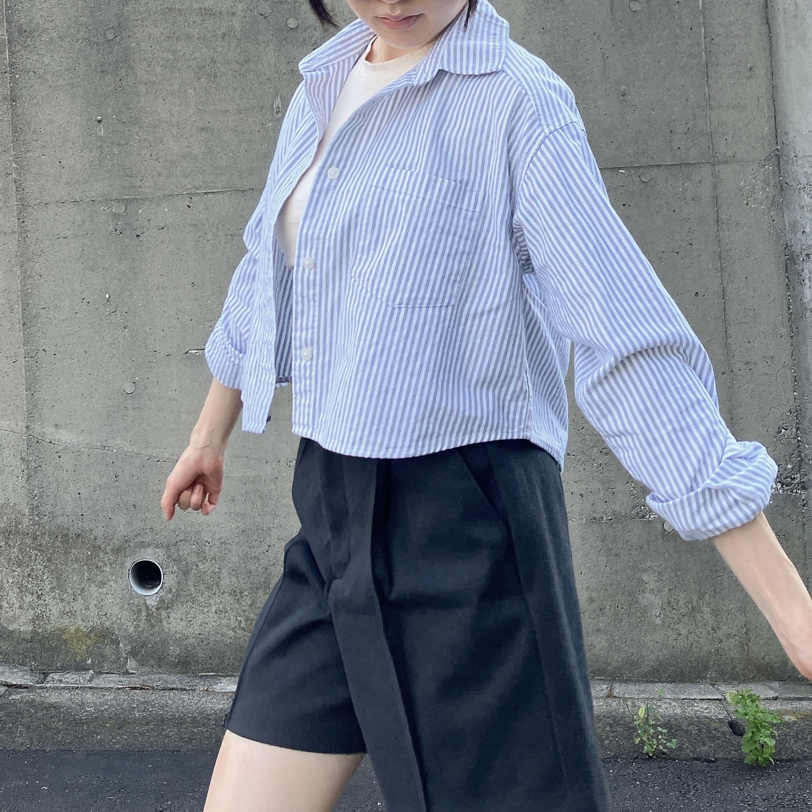 GU（ジーユー）のおすすめシャツ「オックスフォードショートシャツ（長袖）（ストライプ）+E」