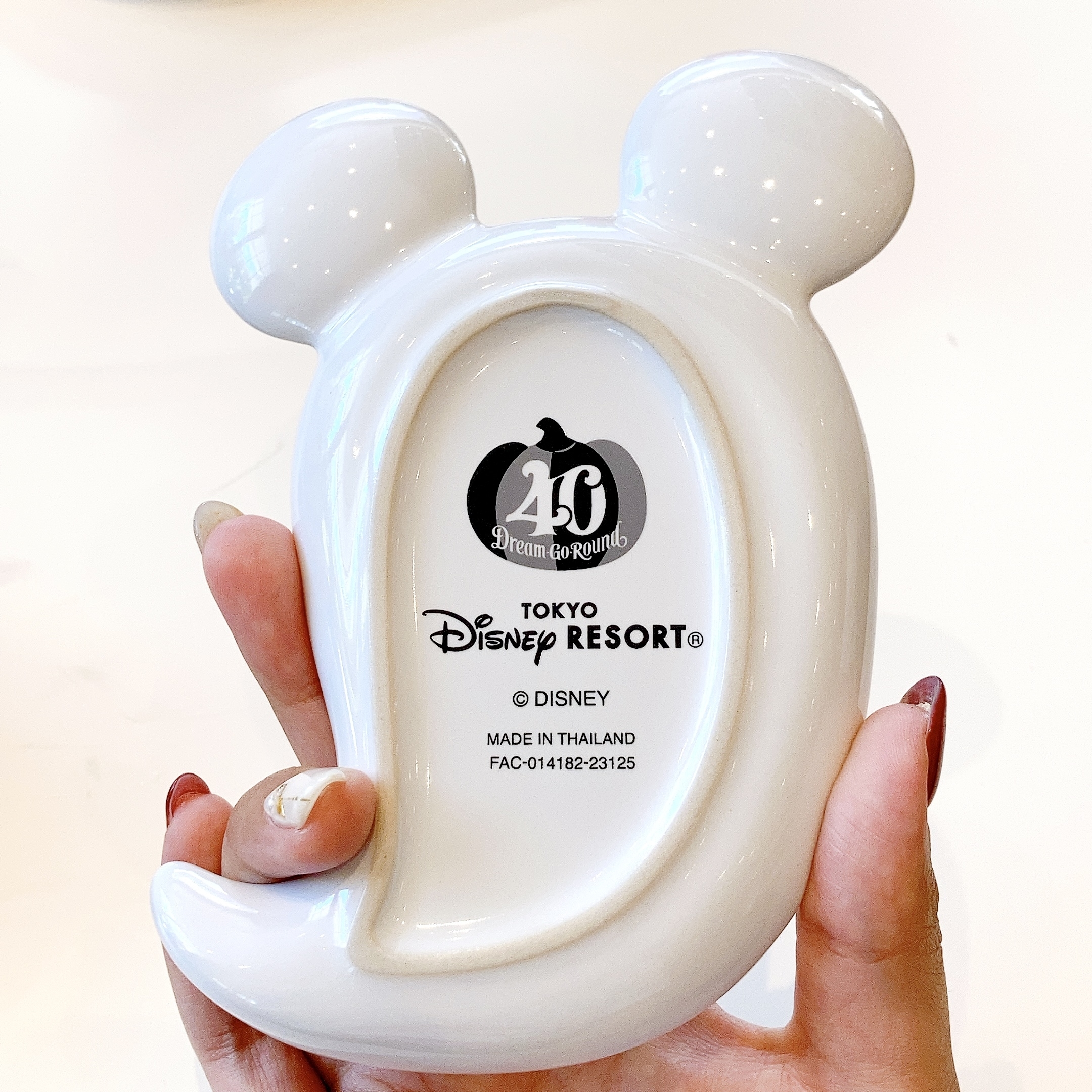 ディズニーランドとシーで買える「ハロウィーン限定スイーツ」