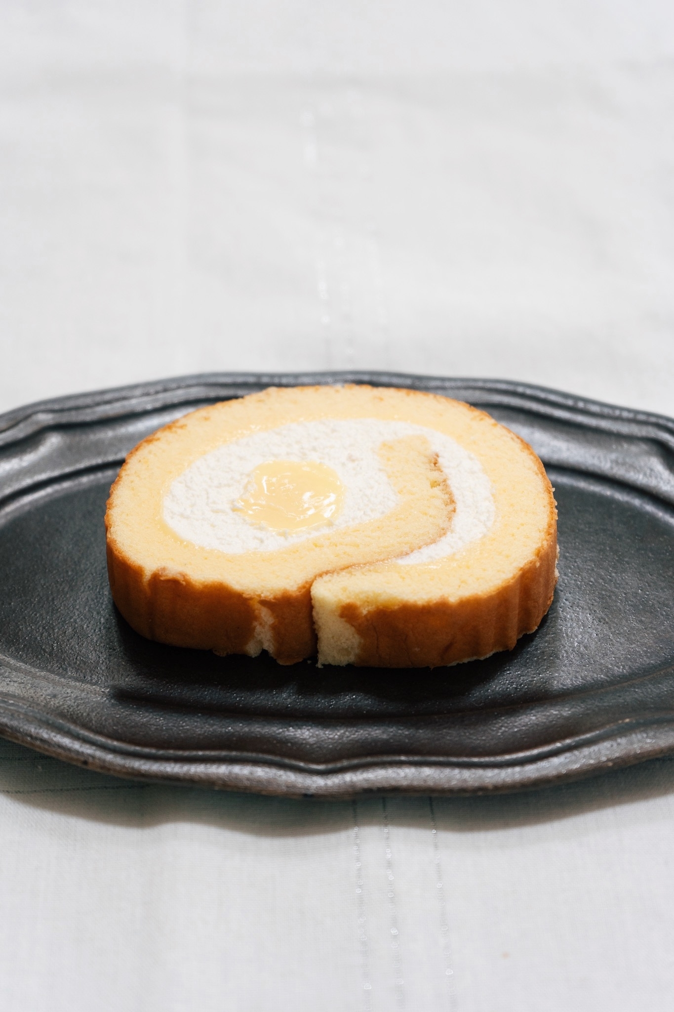 セブンのオススメスイーツ「お月見ロールケーキ」