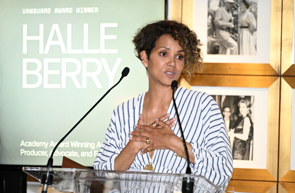 Halle Berry Called Out Drake For Using Her Image Without ..