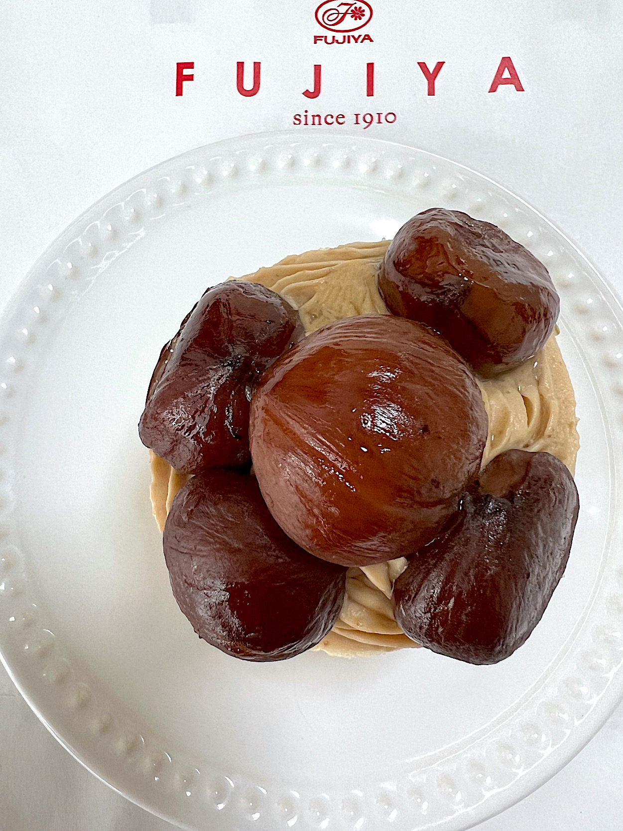 不二家のおすすめスイーツ「栗づくしのモンブラン」