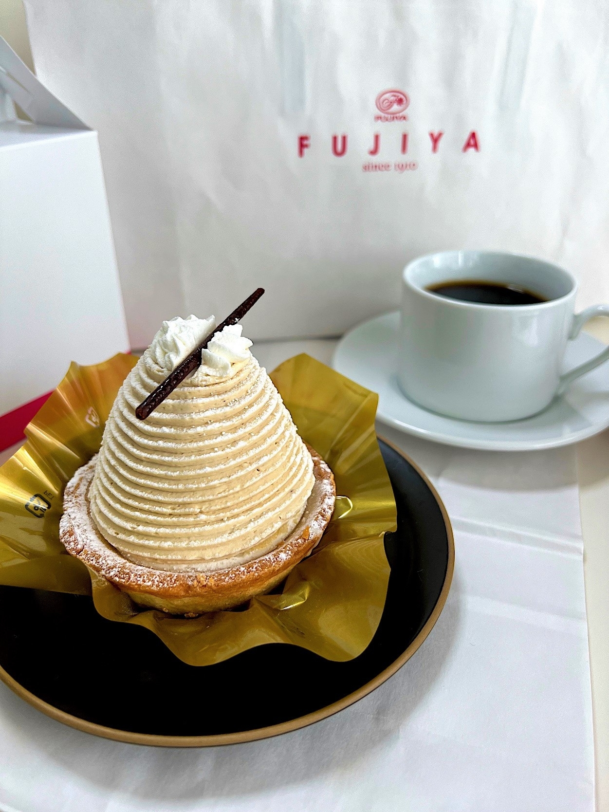 不二家のおすすめスイーツ「プレミアムモンブラン」