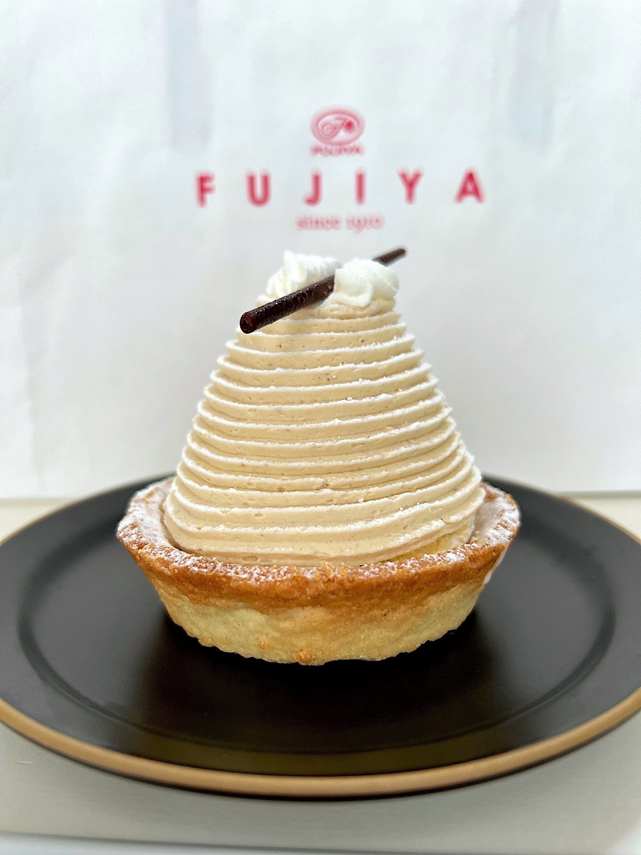 不二家のおすすめスイーツ「プレミアムモンブラン」