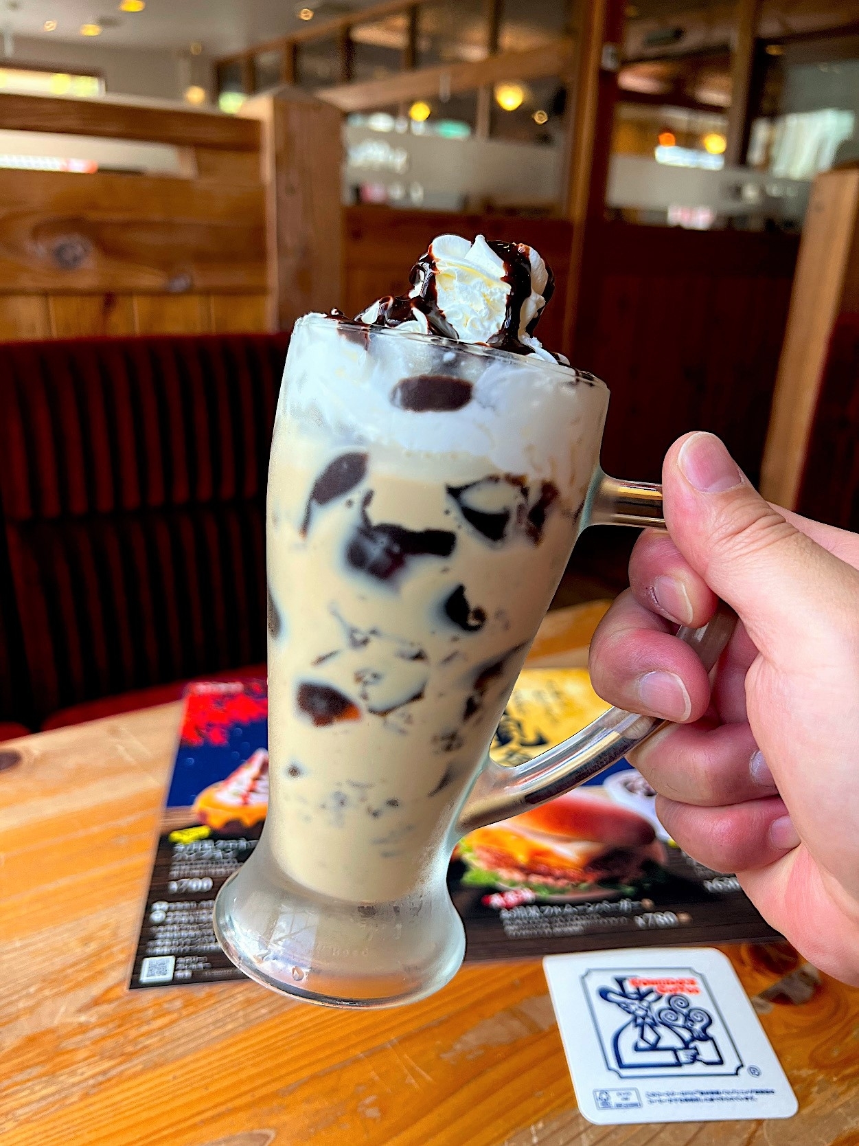 コメダのおすすめ新作スイーツ「お月見ジェリコ マロンショコラ」