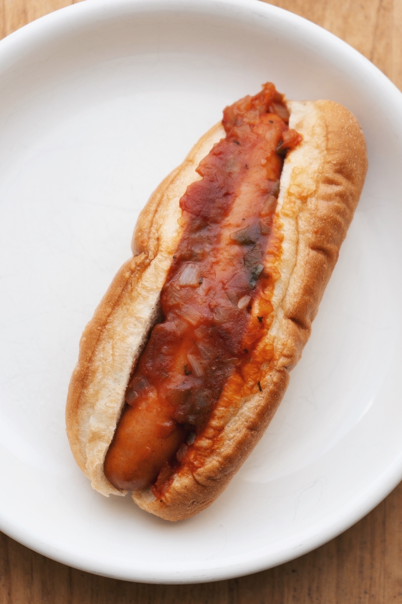 セブン-イレブンのおすすめフード「シャウエッセンチリのサルサドッグ」