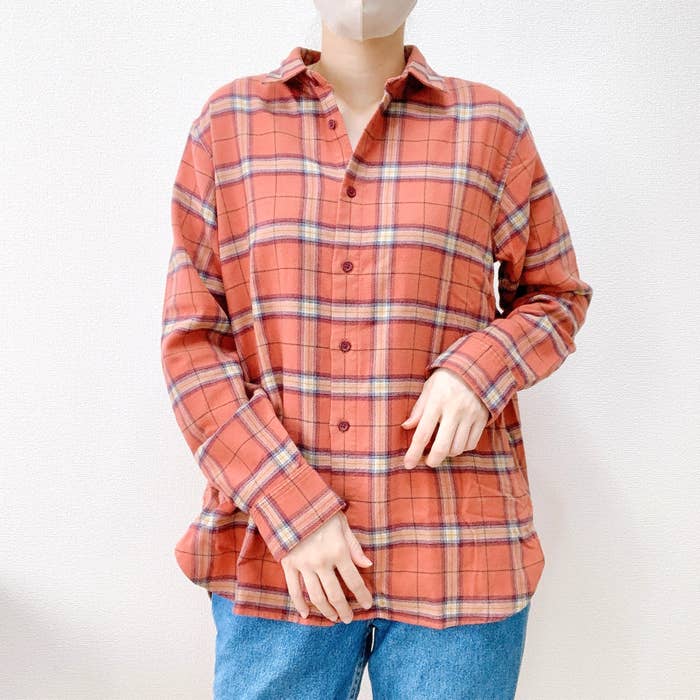 無印良品のおすすめのレディースアイテム「両面起毛フランネルレギュラーカラー長袖シャツ」