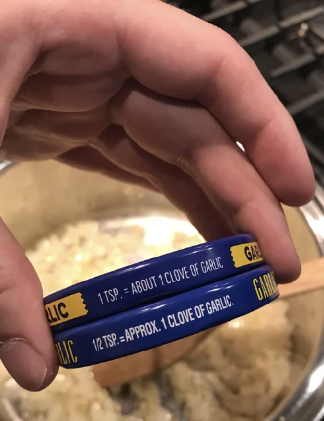 A small tin of garlic