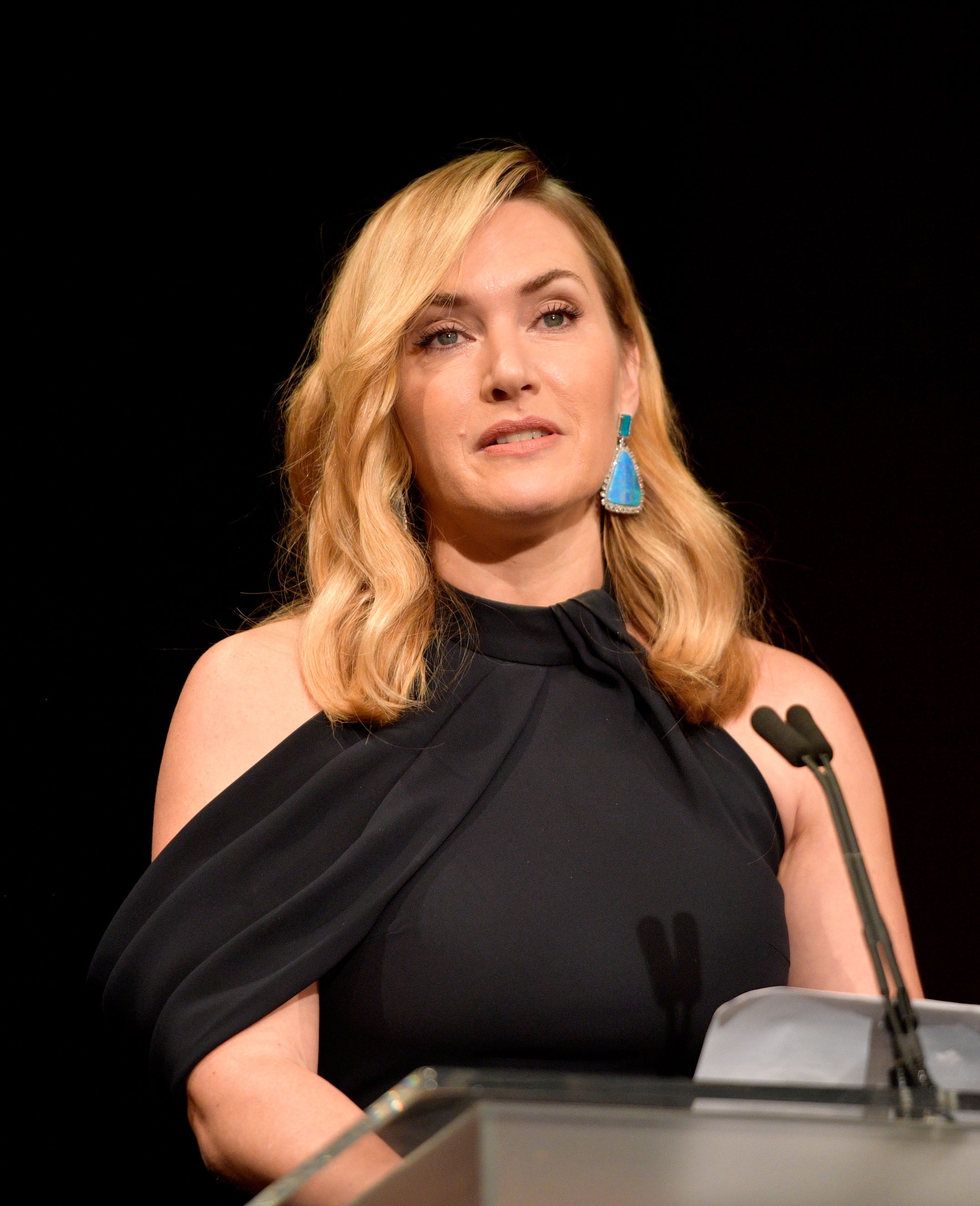 Closeup of Kate Winslet at a podium