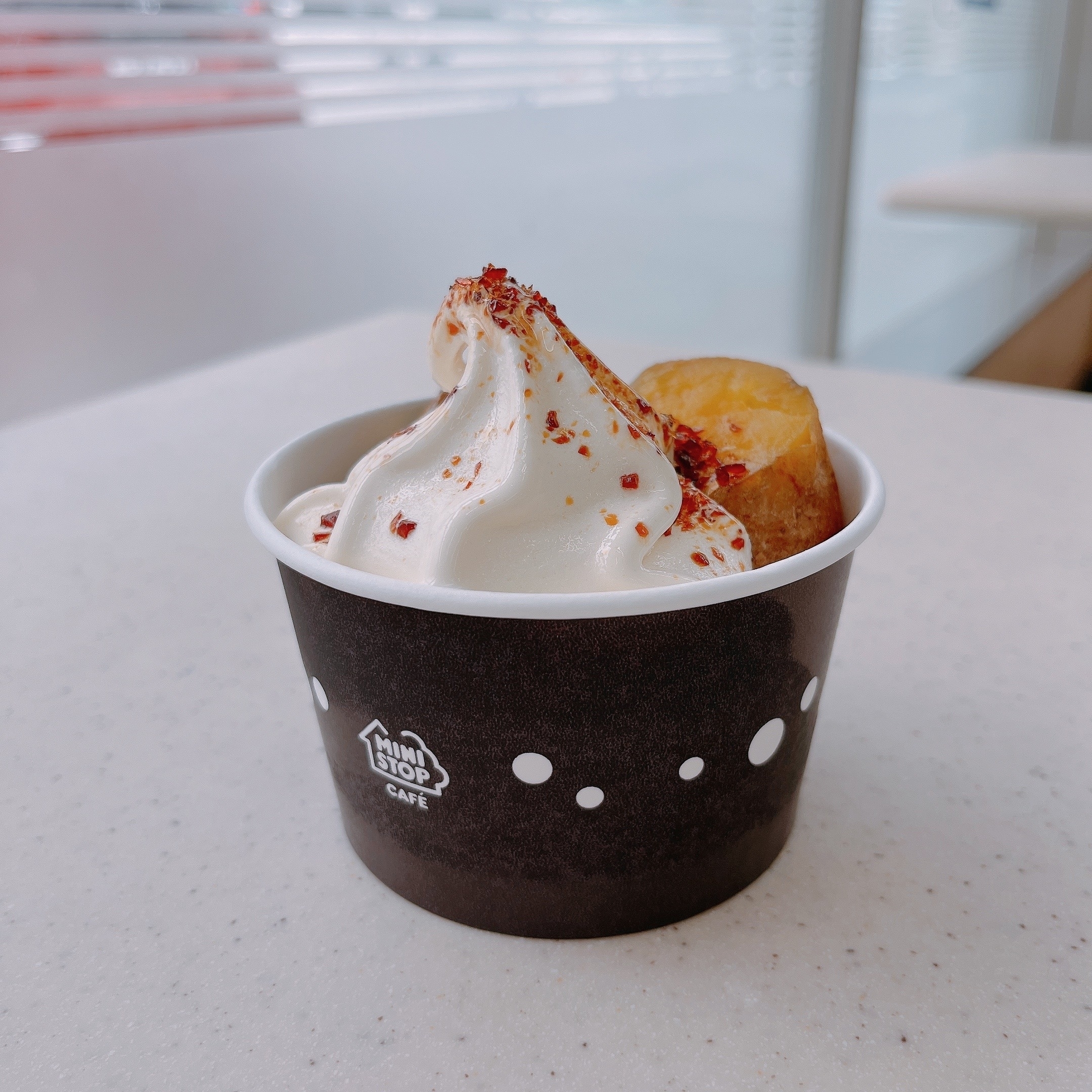 MINISTOP(ミニストップ)のオススメのスイーツ「ドリームコンボ〜蜜いも&プリン〜」