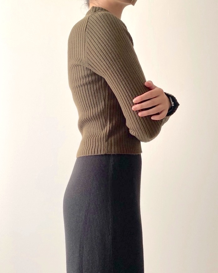 GU(ジーユー)のおすすめアイテム「リブハーフジップセーター(長袖)Q」