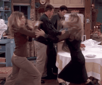 Jennifer Aniston and Christina Applegate on &quot;Friends&quot; fighting