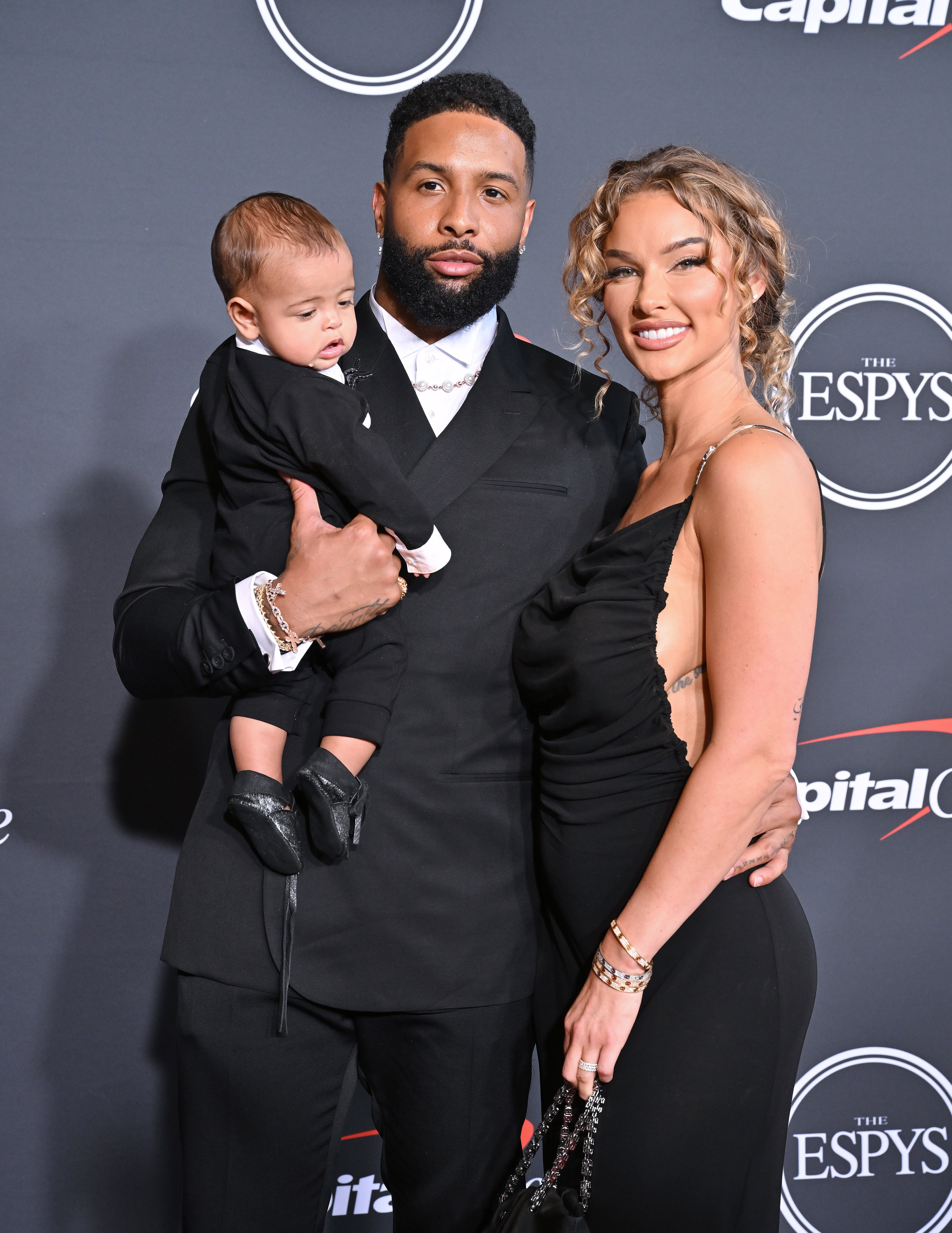 Odell, Lolo, and baby Zydn pose for photos on the Espys red carpet